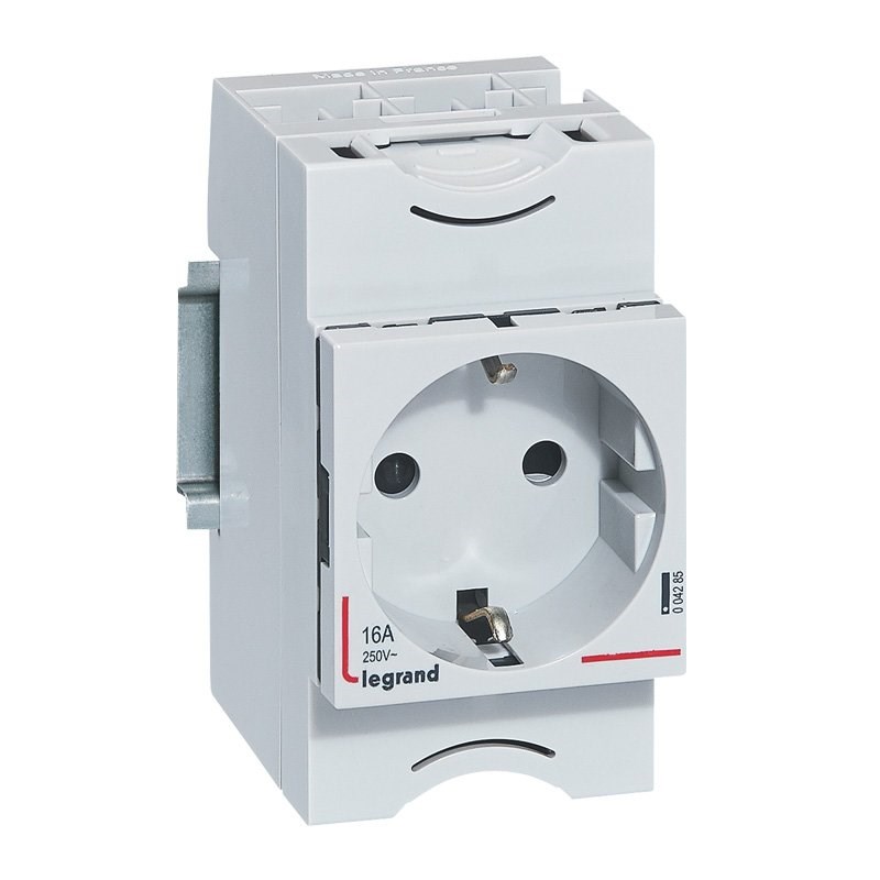 LEGRAND 004285Legrand Alman std çocuk korumalı 2K+T 10-16A 250 V~Legrand Alman std çocuk korumalı 2K+T 10-16A 250 V~{ubercoelektromarket}