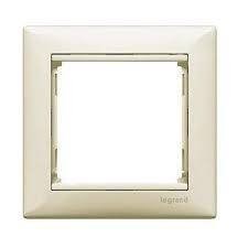 LEGRAND 774351Legrand Çerçeveler - Tekli - BejLegrand Çerçeveler - Tekli - Bej{ubercoelektromarket}