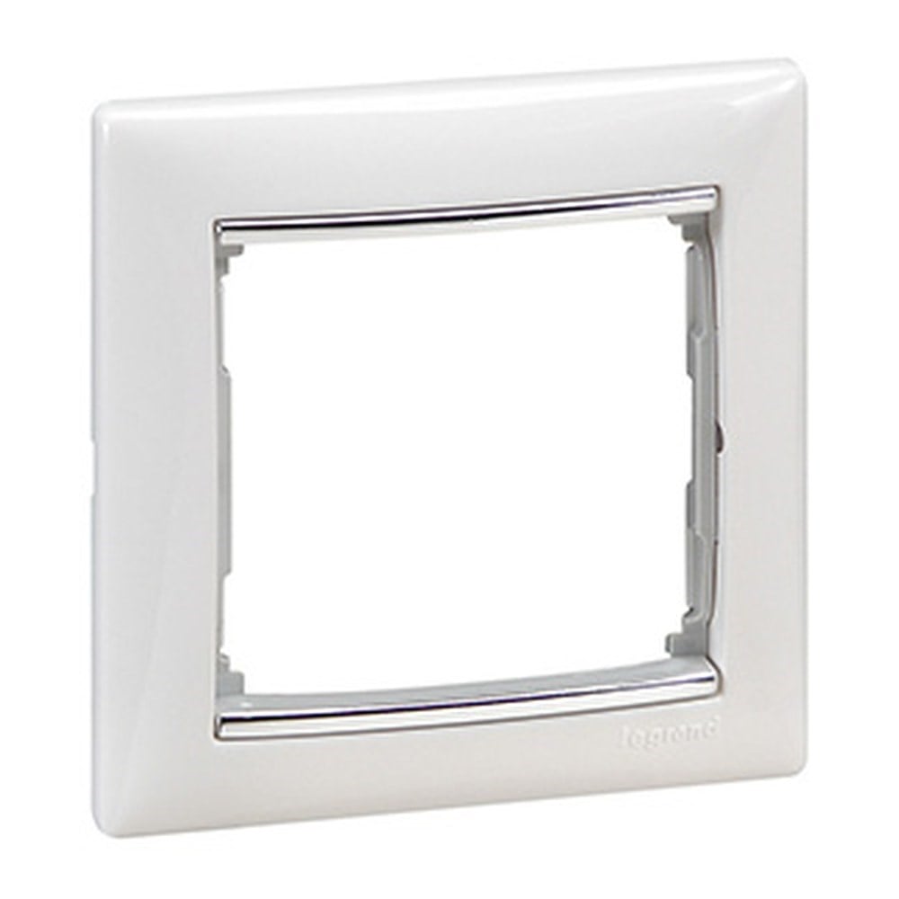 LEGRAND 770491Legrand Çerçeveler - Tekli - Beyaz / Gümüş bantlıLegrand Çerçeveler - Tekli - Beyaz - Gümüş bantlı{ubercoelektromarket}