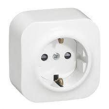 LEGRAND 782420Legrand Forix IP21 serisi sıva üstü çocuk korumalı beyaz tekli prizLegrand Çocuk korumalı topraklı priz - Beyaz{ubercoelektromarket}