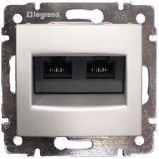 LEGRAND 770231Legrand Valena Cat5e data prizi RJ45 UTP - 2çıkış AlüminyumLegrand Data Prizleri - RJ45 Cat5e UTP, 2 çıkış{ubercoelektromarket}