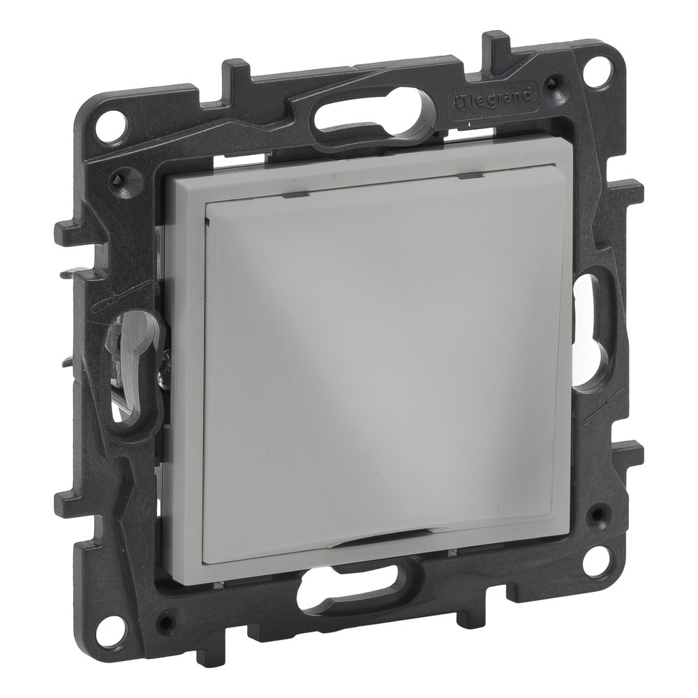 LEGRAND 768220Legrand Diğer Ürünler - Kablo çıkışı - AlüminyumLegrand Diğer Ürünler - Kablo çıkışı - Alüminyum{ubercoelektromarket}