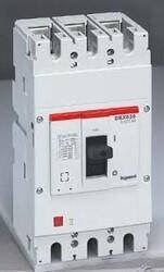 LEGRAND 027038Legrand DRX Kompakt Şalter - DRX 125 - Icu(kA): 20 kA - In(A): 100 - Kutup: 4KLegrand DRX Kompakt Şalter - DRX 125 - Icu(kA): 20 kA{ubercoelektromarket}