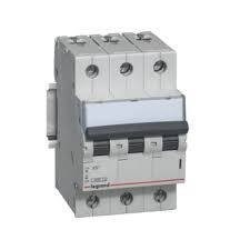 LEGRAND 408664Legrand DX3 10KA Otomatik Sigortalar (80-100-125A) - C tipi - 3 kutup - In(A) 125Legrand DX3 10KA Otomatik Sigortalar (80-100-125A) - C tipi{ubercoelektromarket}