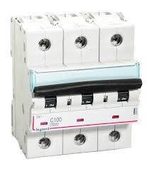 LEGRAND 408663Legrand DX3 10KA Otomatik Sigortalar (80-100-125A) - C tipi - 3 kutup - In(A) 100Legrand DX3 10KA Otomatik Sigortalar (80-100-125A) - C tipi{ubercoelektromarket}