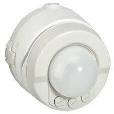 LEGRAND 069780Legrand Hareket Sensörü - Pasif Kızılötesi (PIR), 360°, Ø8m, IP55, Tavan/Duvar Montaj - BeyazLegrand Hareket Sensörü - Pasif Kızılötesi (PIR), 360°, Ø8m{ubercoelektromarket}