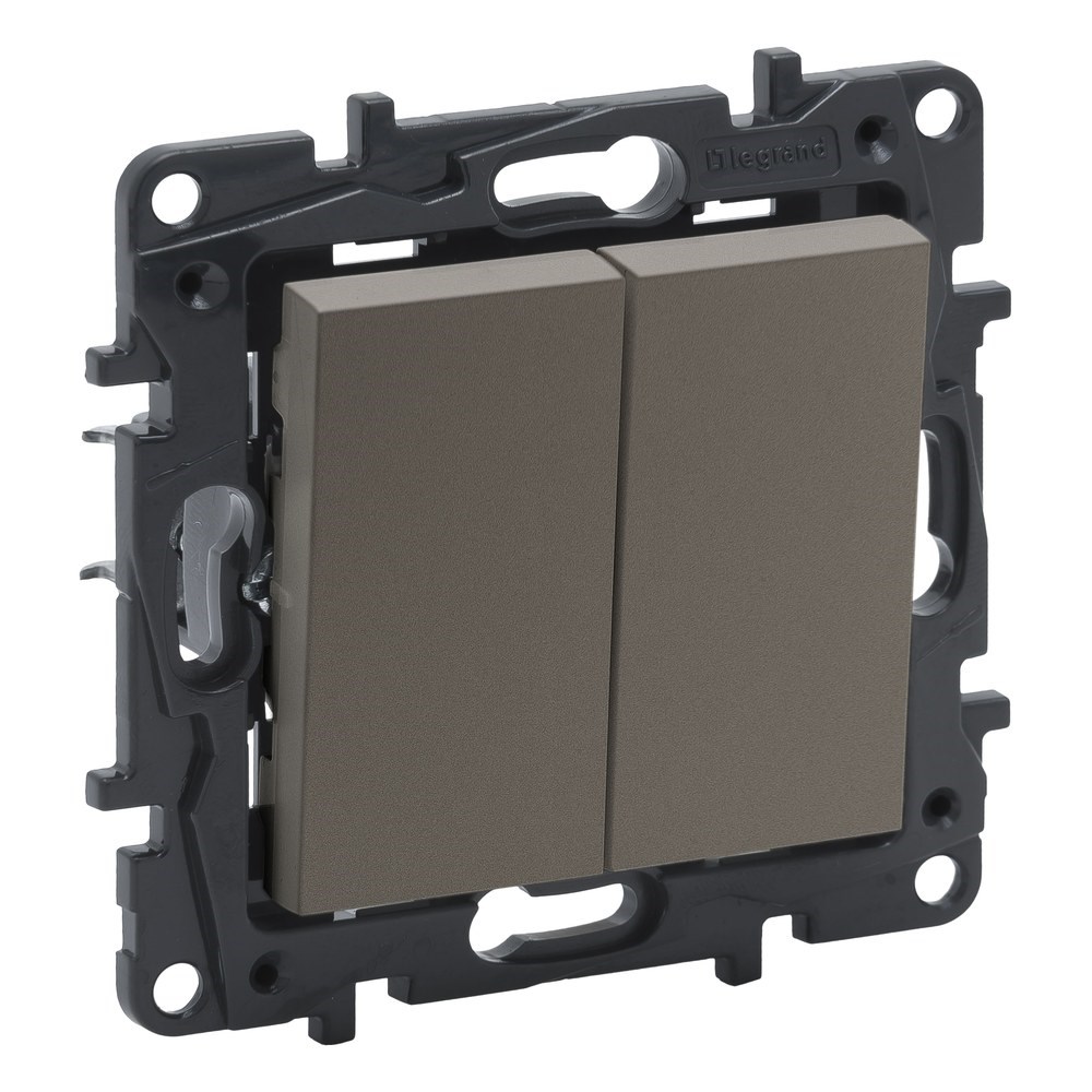 LEGRAND 768502Legrand Kumanda Mekanizmaları - Komütatör vavien - BronzLegrand Kumanda Mekanizmaları - Komütatör vavien - Bronz{ubercoelektromarket}