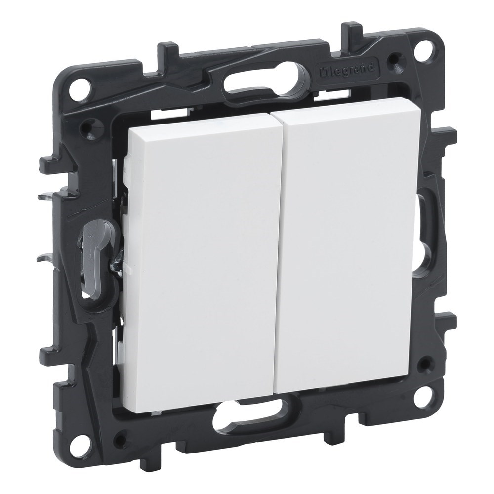 LEGRAND 768168Legrand Kumanda Mekanizmaları - Komütatör liht - Beyaz (7 681 68)Legrand Kumanda Mekanizmaları - Komütatör liht - Beyaz{ubercoelektromarket}