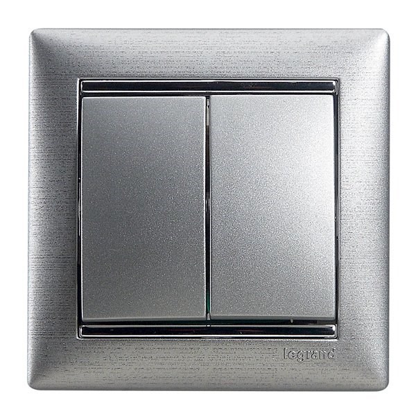 LEGRAND 770107Legrand Valena Permütatör mekanizma 10 A - 250V - AlüminyumLegrand Kumanda Mekanizmaları - Permütatör{ubercoelektromarket}