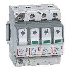 LEGRAND 412245Legrand Parafudr - Sayaç Sonrası Kullanım İçin - T2 - Kutup: 3K+N - Imax(kA) 8/20: 40 kA - Up: 1,7kV - Uc: 320V~Legrand Parafudr - Sayaç Sonrası Kullanım İçin - T2 - Kutup:{ubercoelektromarket}