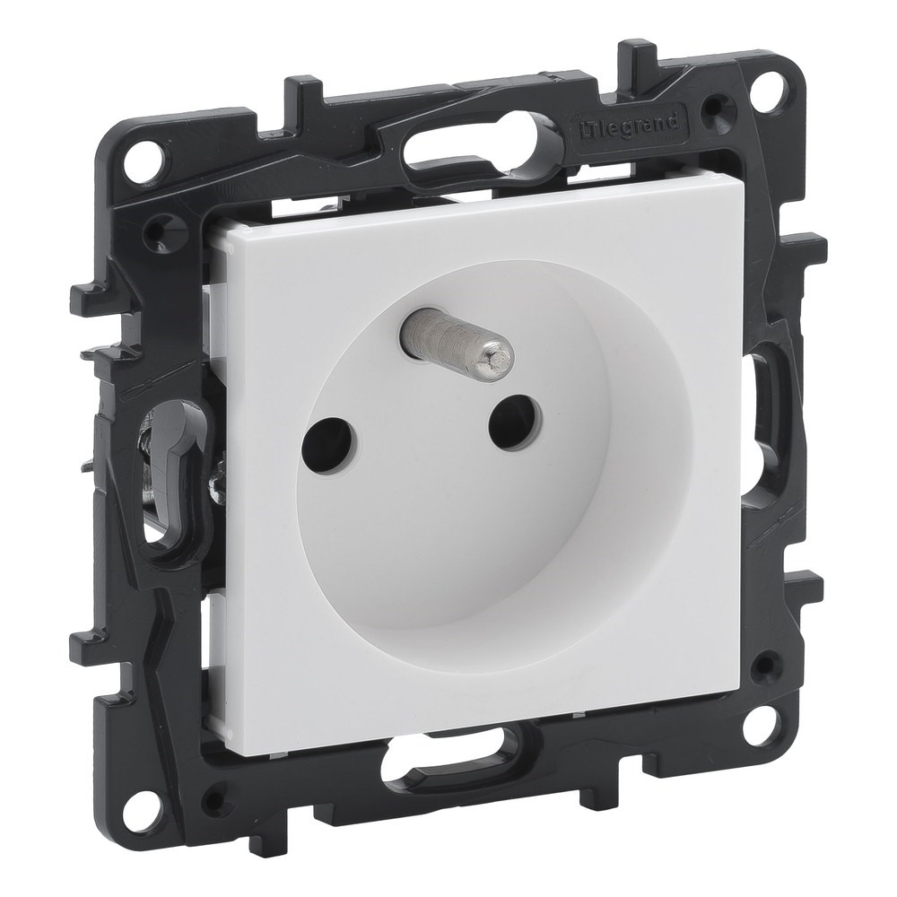 LEGRAND 768117Legrand Prizler - Fransız standardı topraklı priz (UPS) - Beyaz (7 681 17)Legrand Prizler - Fransız standardı topraklı priz (UPS){ubercoelektromarket}