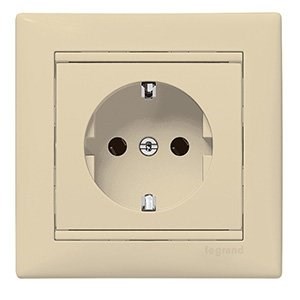 LEGRAND 774322Legrand Valena Kapaklı Çocuk korumalı topraklı priz 10/16 A - 250V AC BejLegrand Prizler - Kapaklı çocuk korumalı topraklı priz - Bej{ubercoelektromarket}