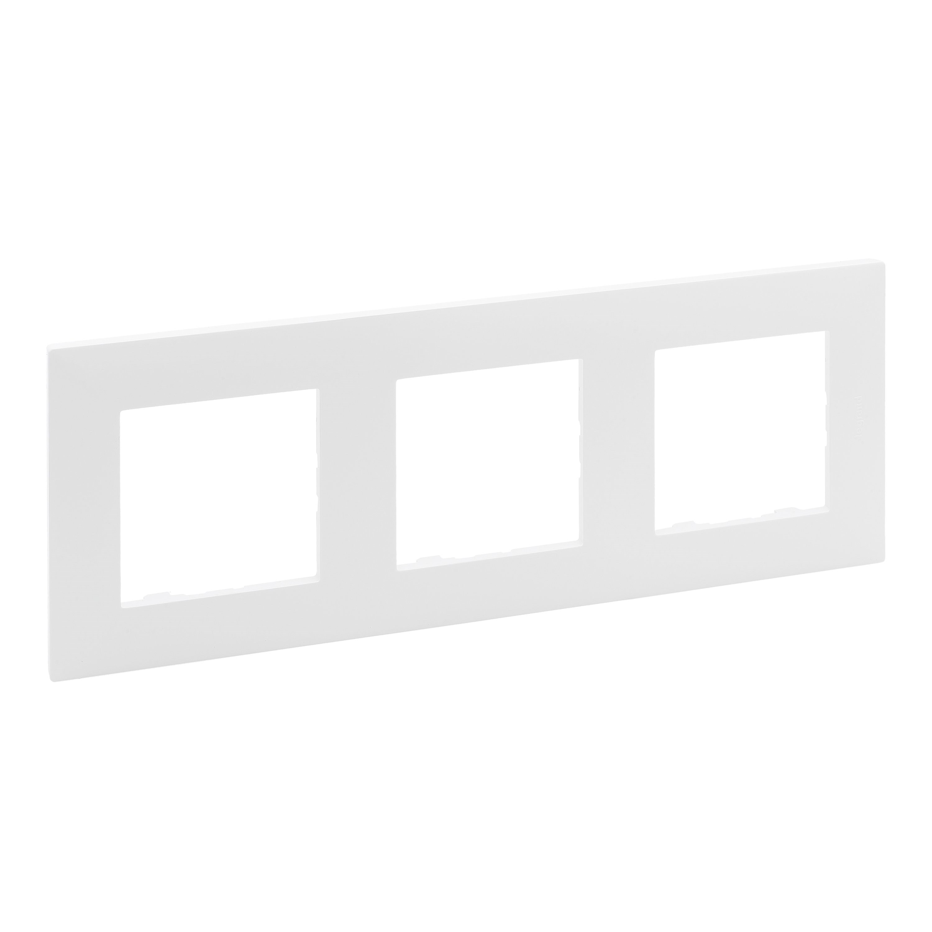 LEGRAND 768173Legrand Raventi Çerçeveler - Üçlü - BeyazLegrand Raventi Çerçeveler - Üçlü - Beyaz{ubercoelektromarket}