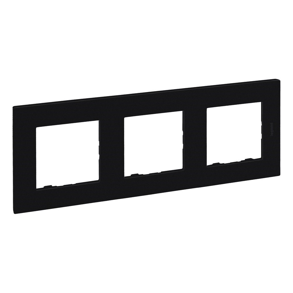 LEGRAND 768673Legrand Renkli Çerçeveler - Üçlü - SiyahLegrand Renkli Çerçeveler - Üçlü - Siyah{ubercoelektromarket}