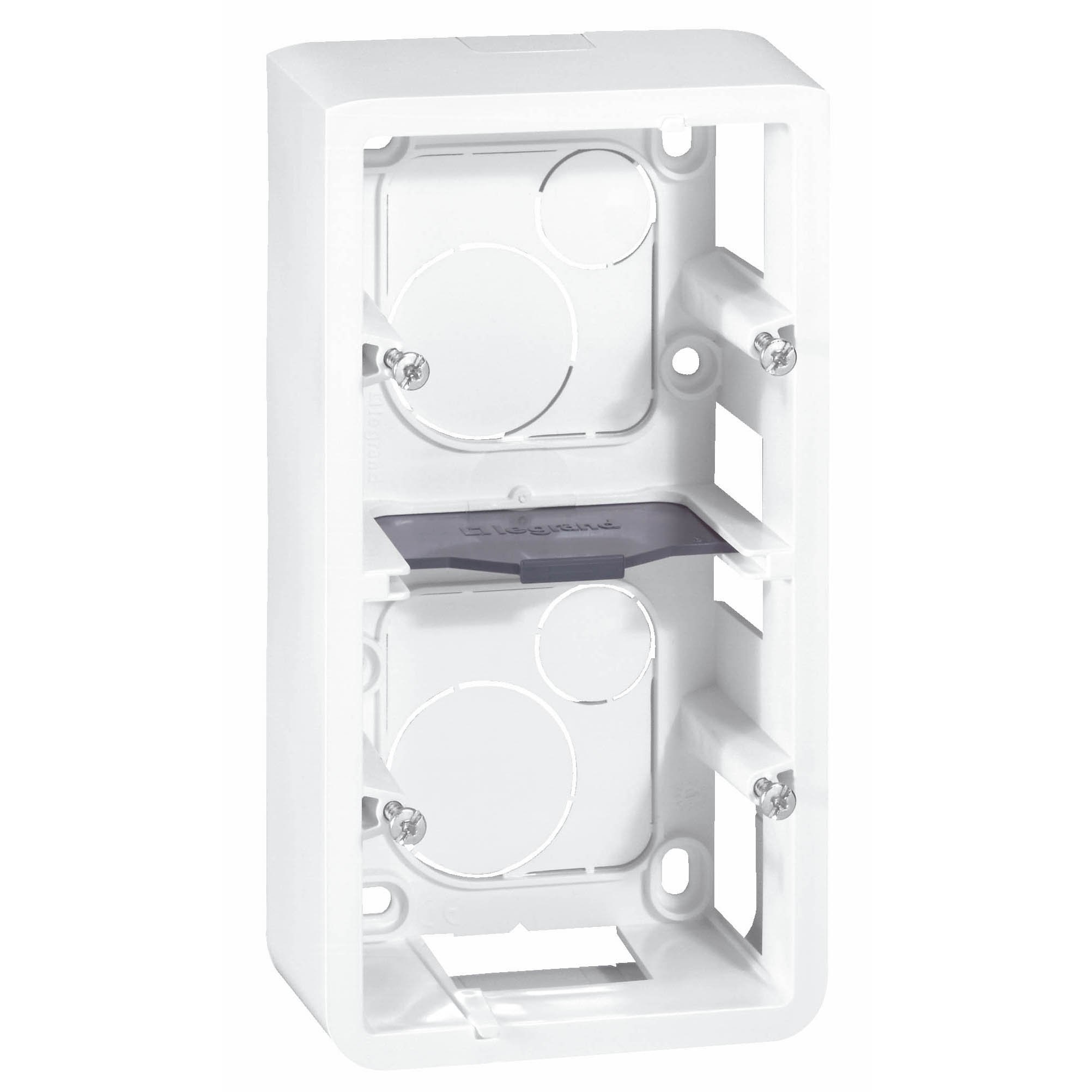 LEGRAND 080282Legrand Sistem Armada - Sıva Üstü Buat - 802 52 referanslı kaide - Modül 5 veya 2x2 - DikeyLegrand Sistem Armada - Sıva Üstü Buat - 802 52 referanslı{ubercoelektromarket}
