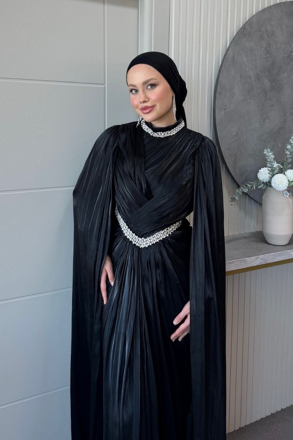 Diana Pelerin Detay Abiye Siyah