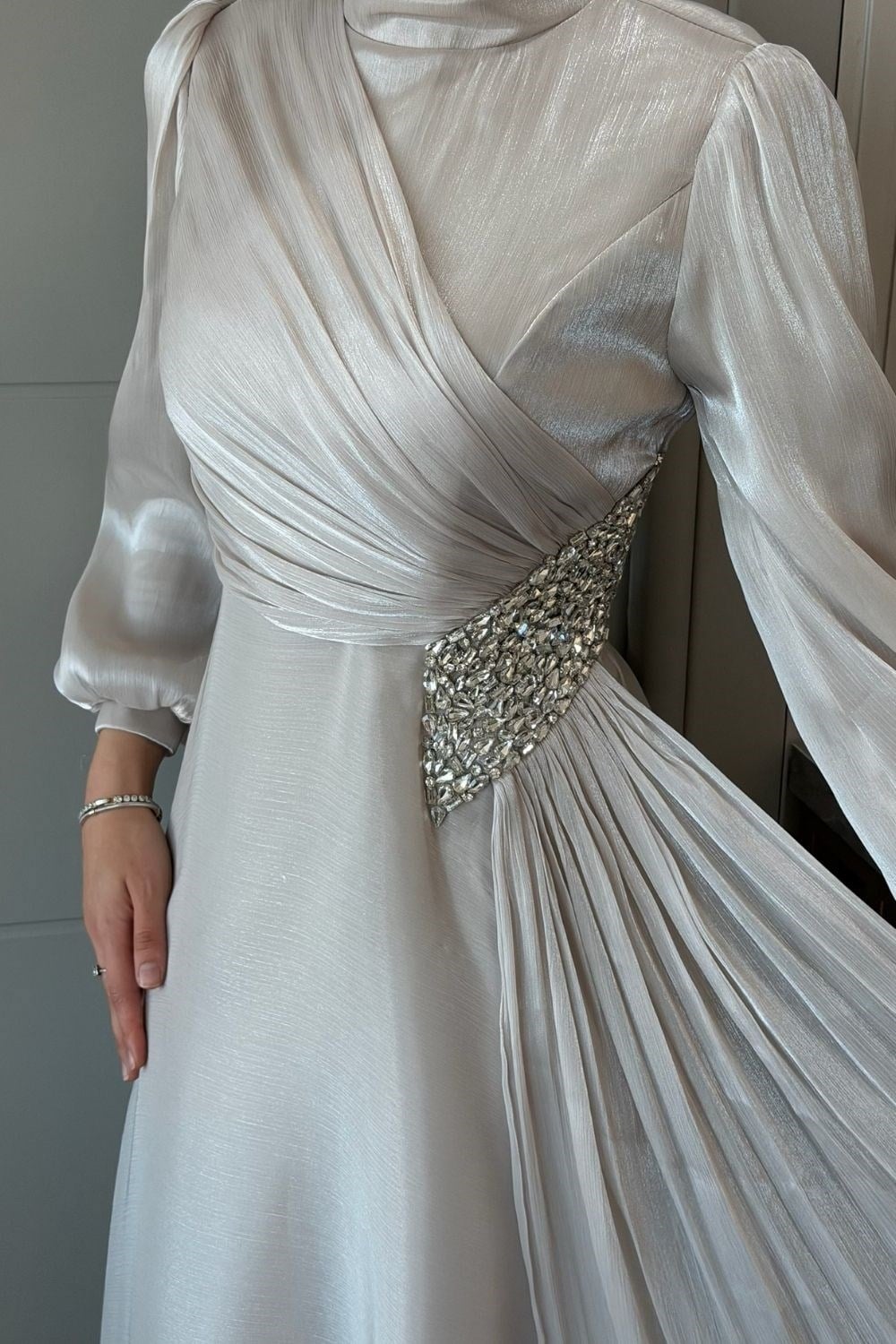 Kristal Drape Detay Abiye Bej