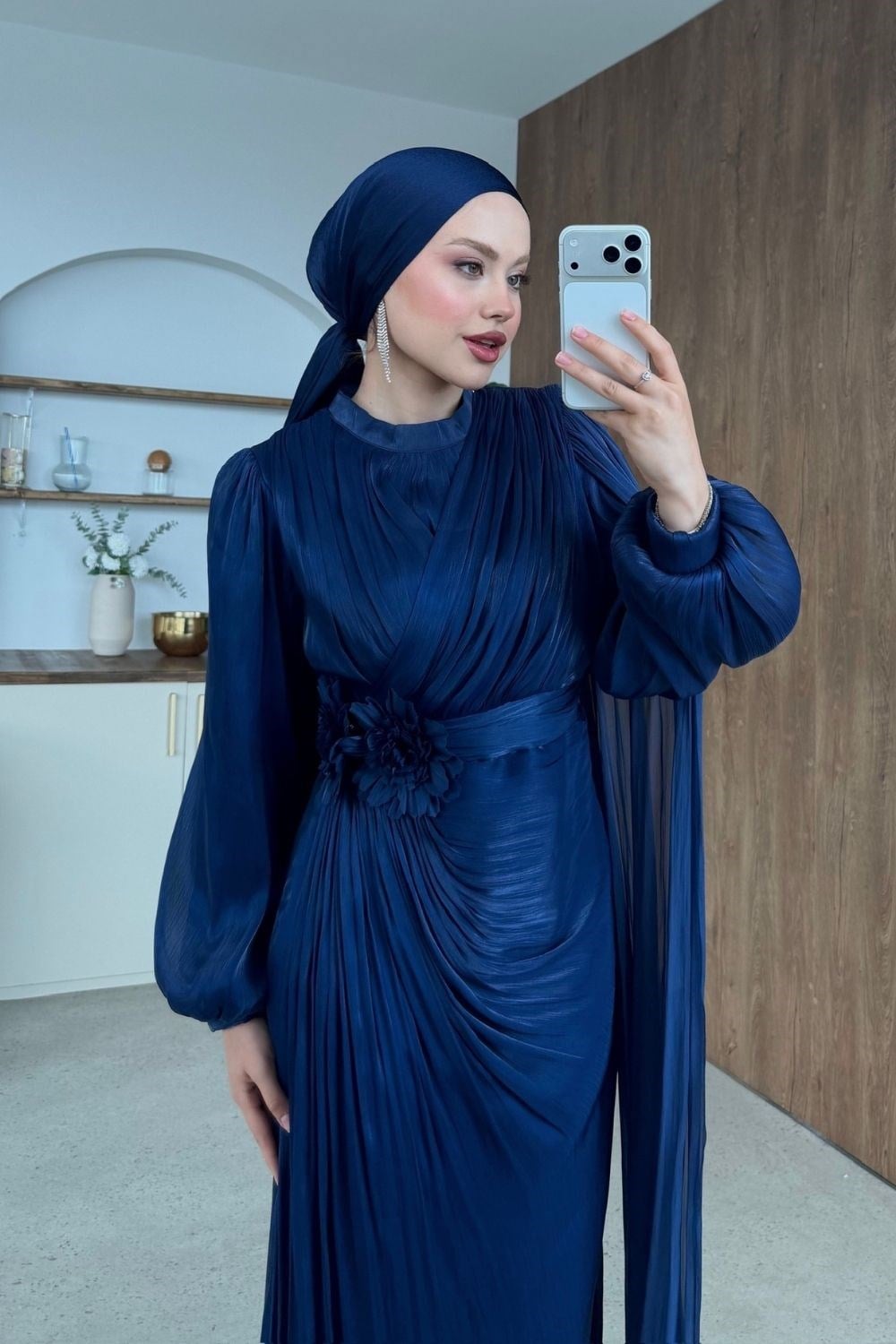 Nilüfer Çiçeği Detay Abiye Lacivert