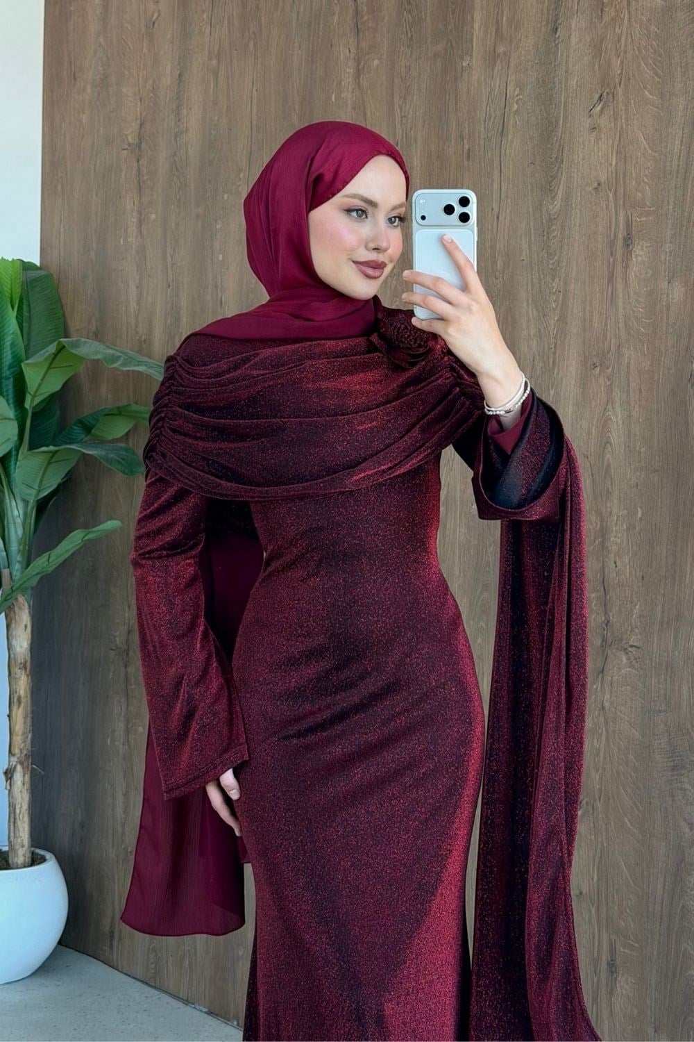 Orkide Omuz Çiçekli Abiye Bordo
