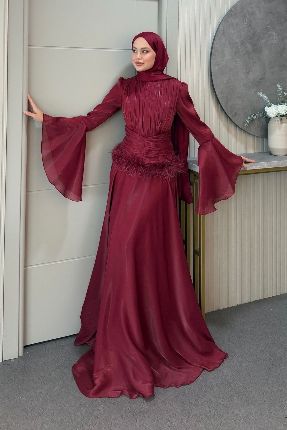 Yonca Bel Drape Tüylü Abiye Bordo
