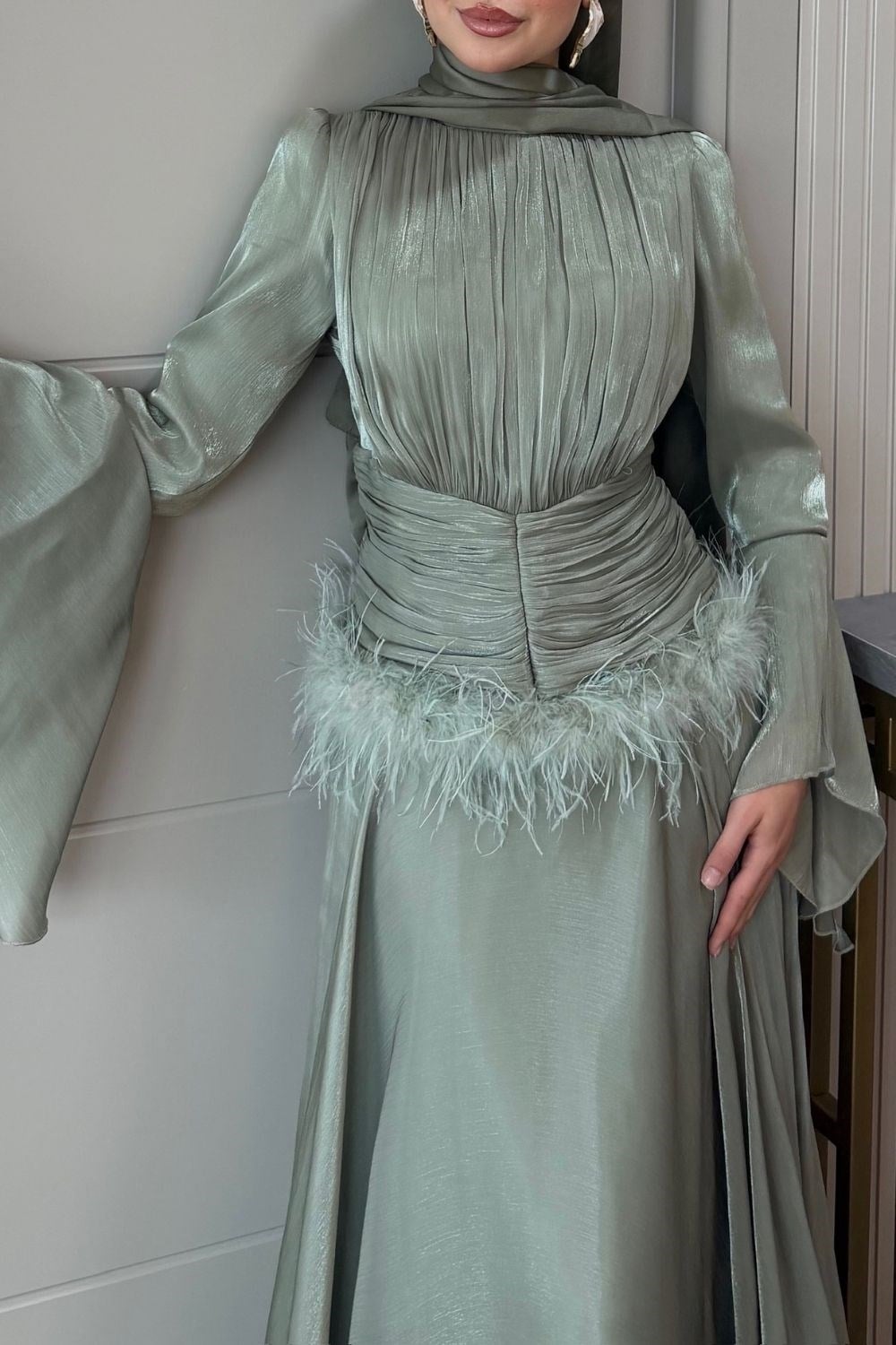 Yonca Bel Drape Tüylü Abiye Mint