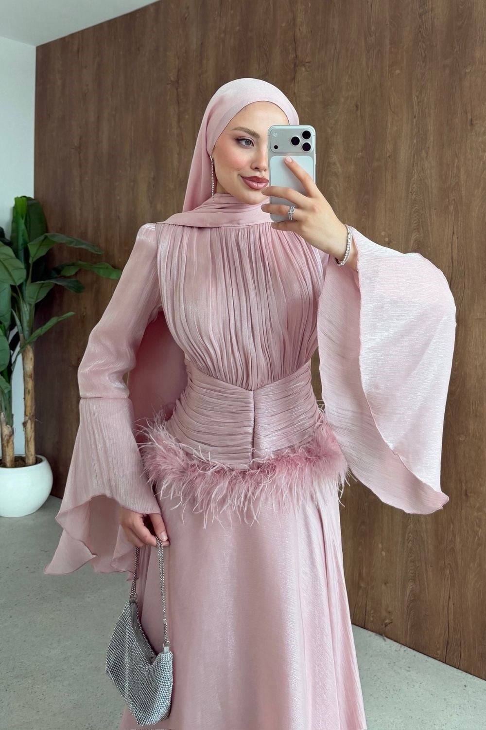 Yonca Bel Drape Tüylü Abiye Pudra