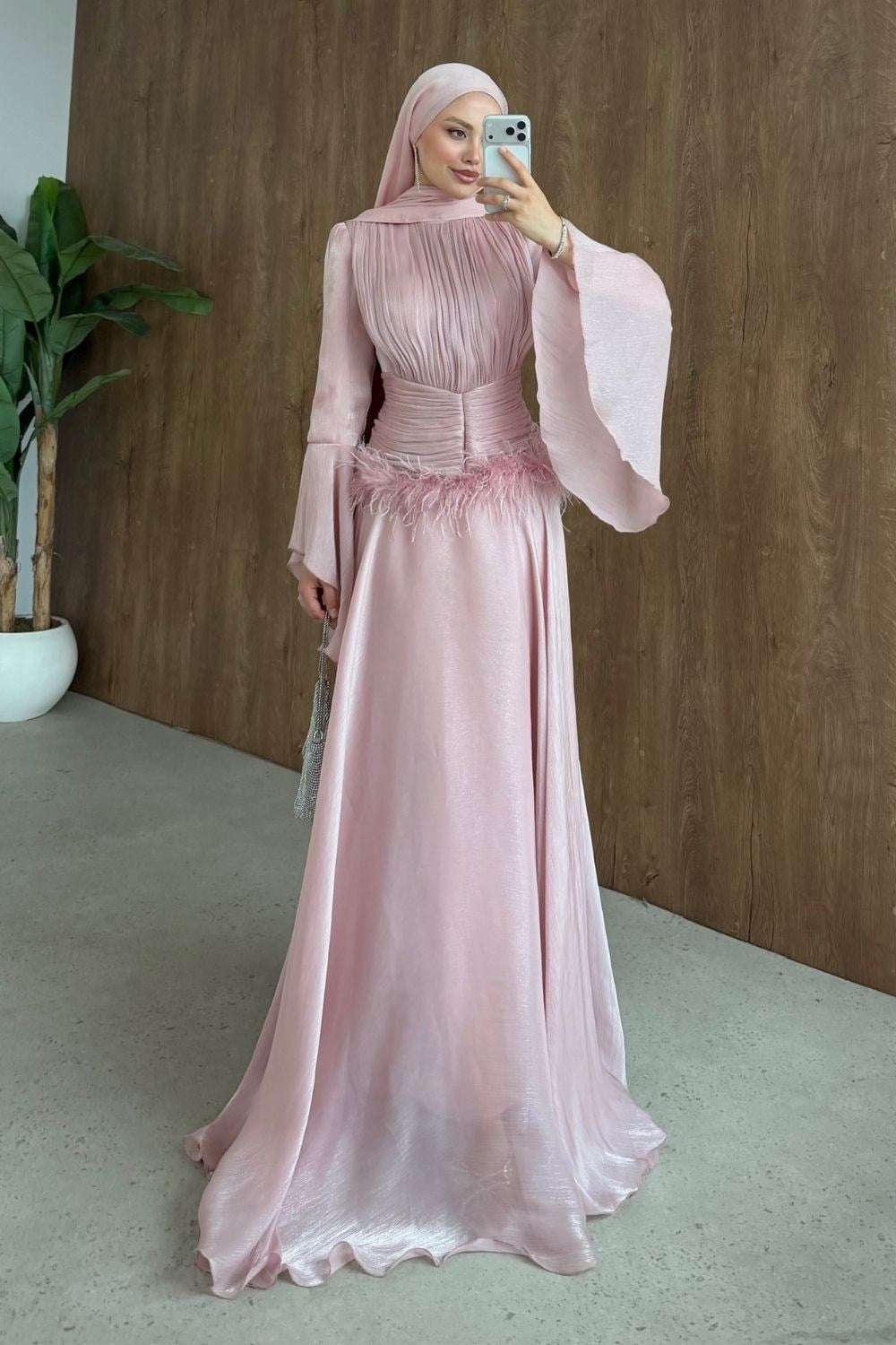 Yonca Bel Drape Tüylü Abiye Pudra