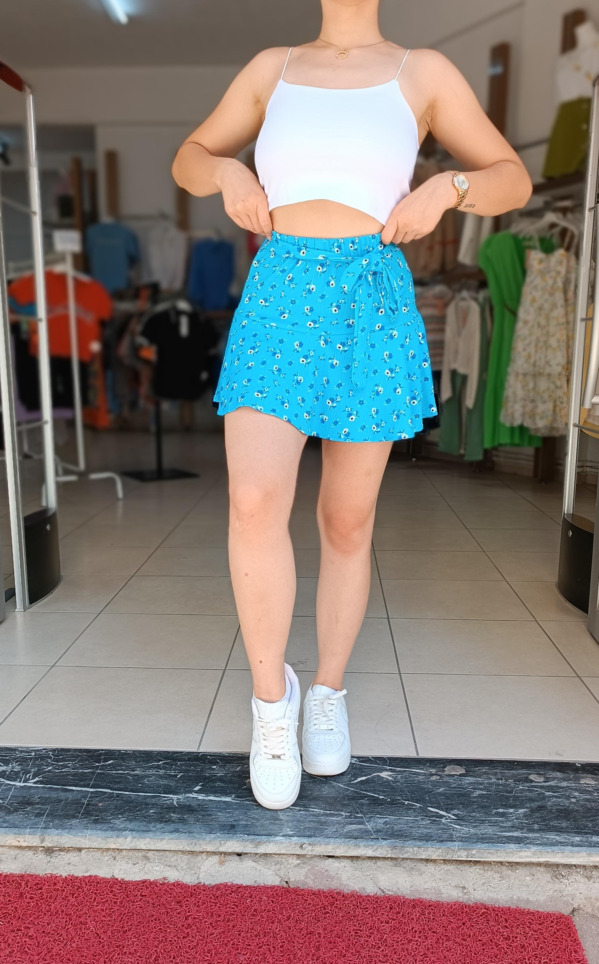Beli Lastikli Kuşak Detaylı Şortlu Etek