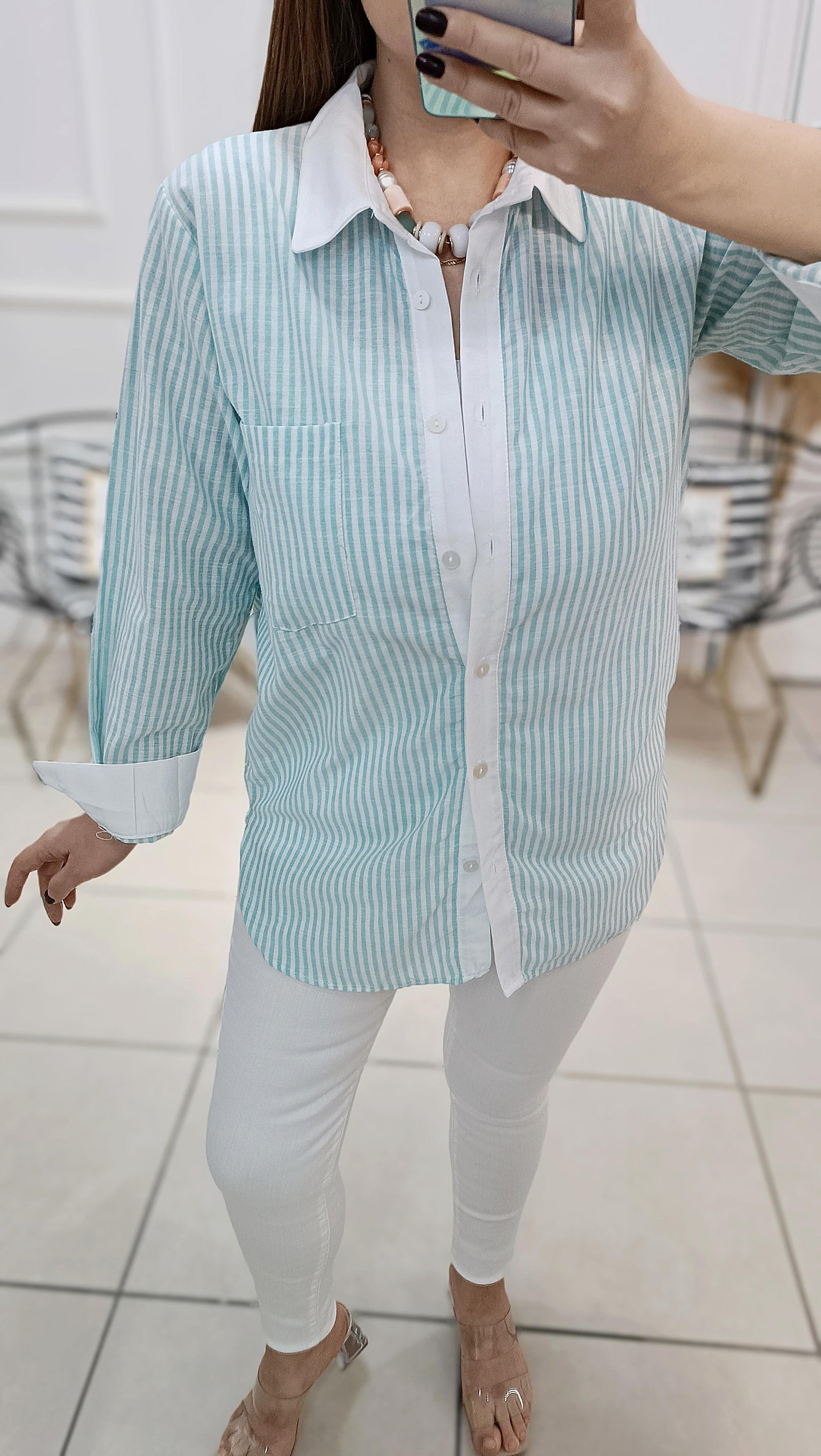 Beyaz Şerit Detaylı Çizgili Poplin Gömlek