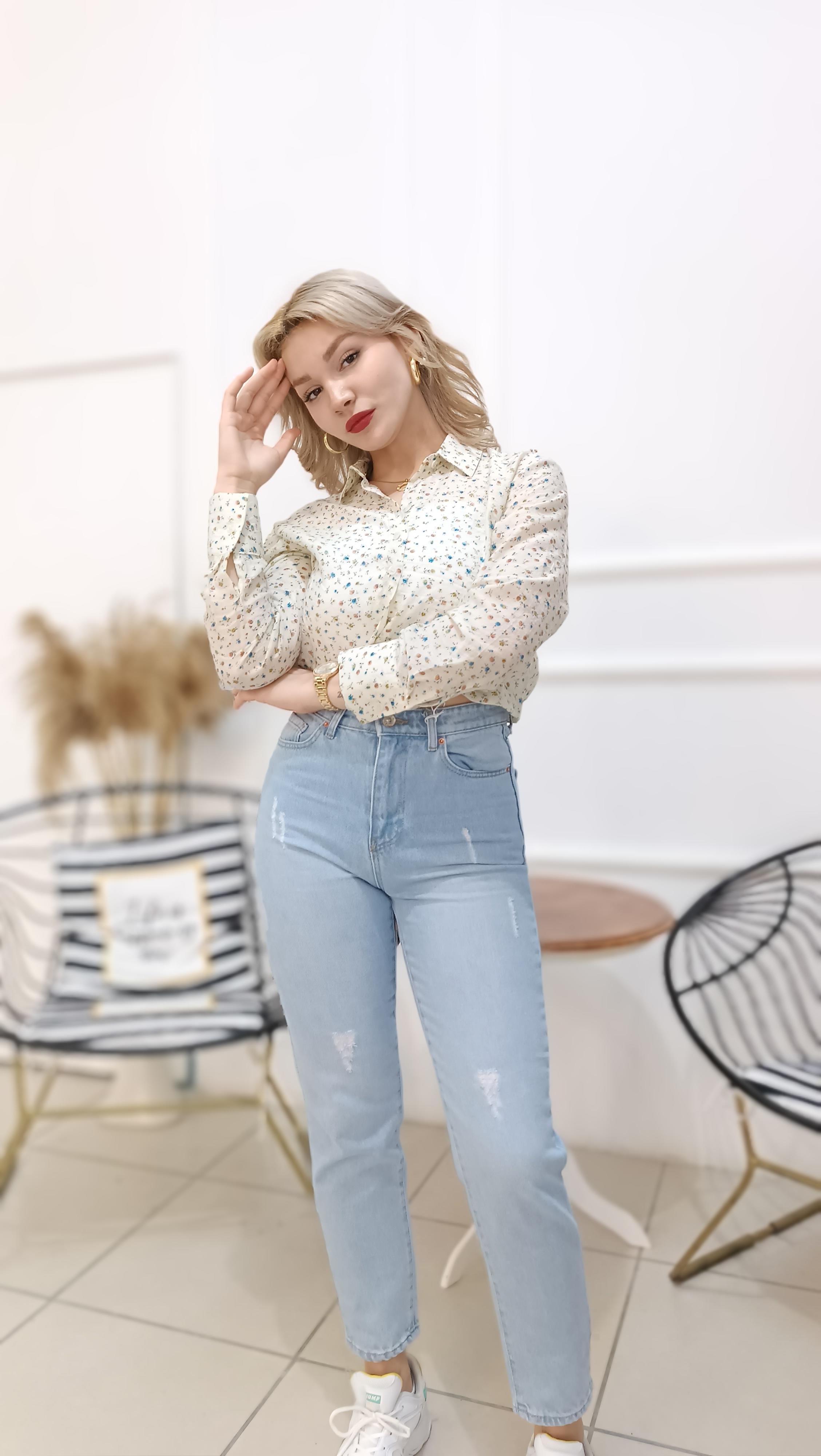 Çiçek Desenli Tiril Tiril Crop Gömlek