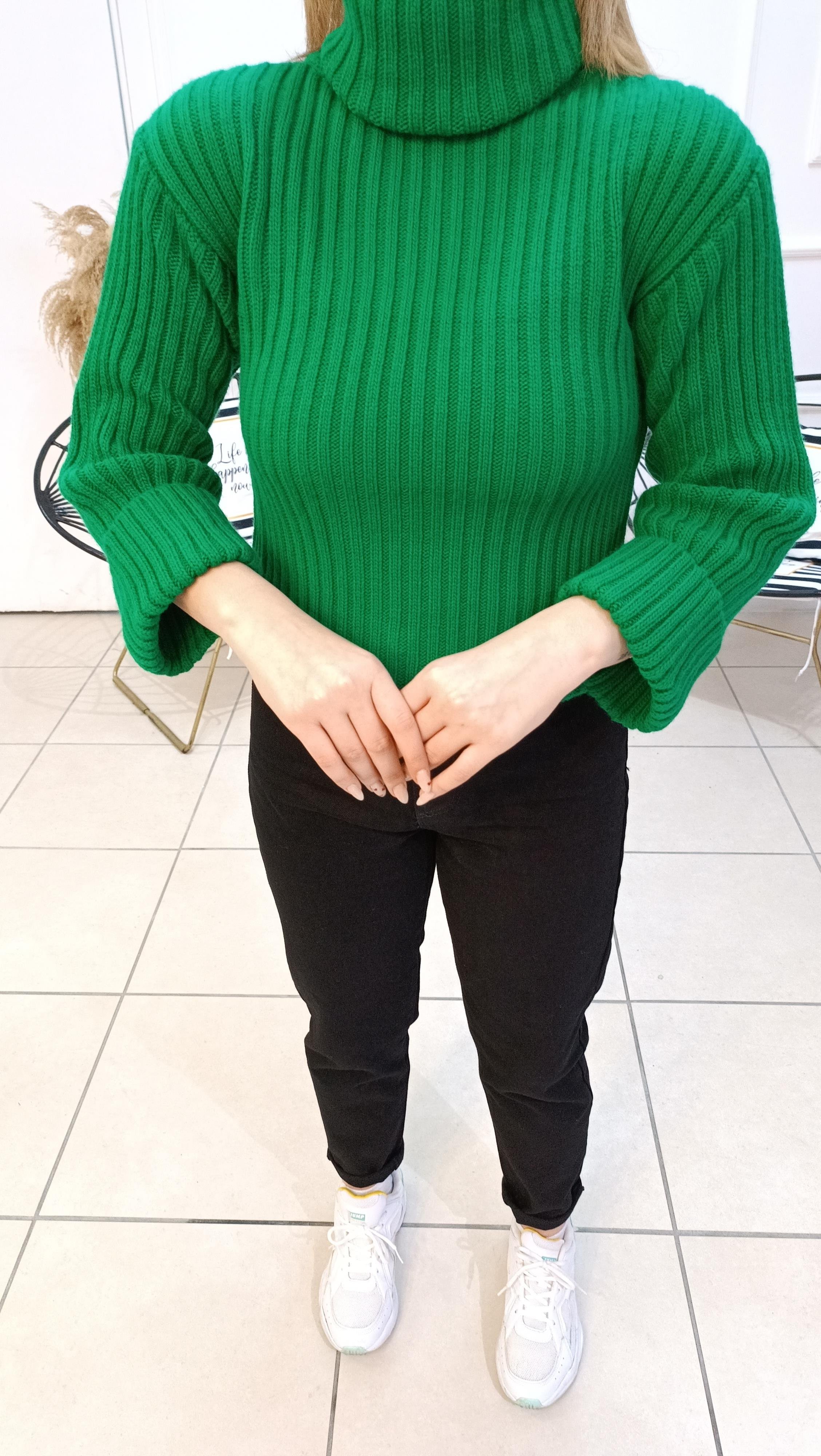 Double Kol Detaylı Boğazlı Kazak