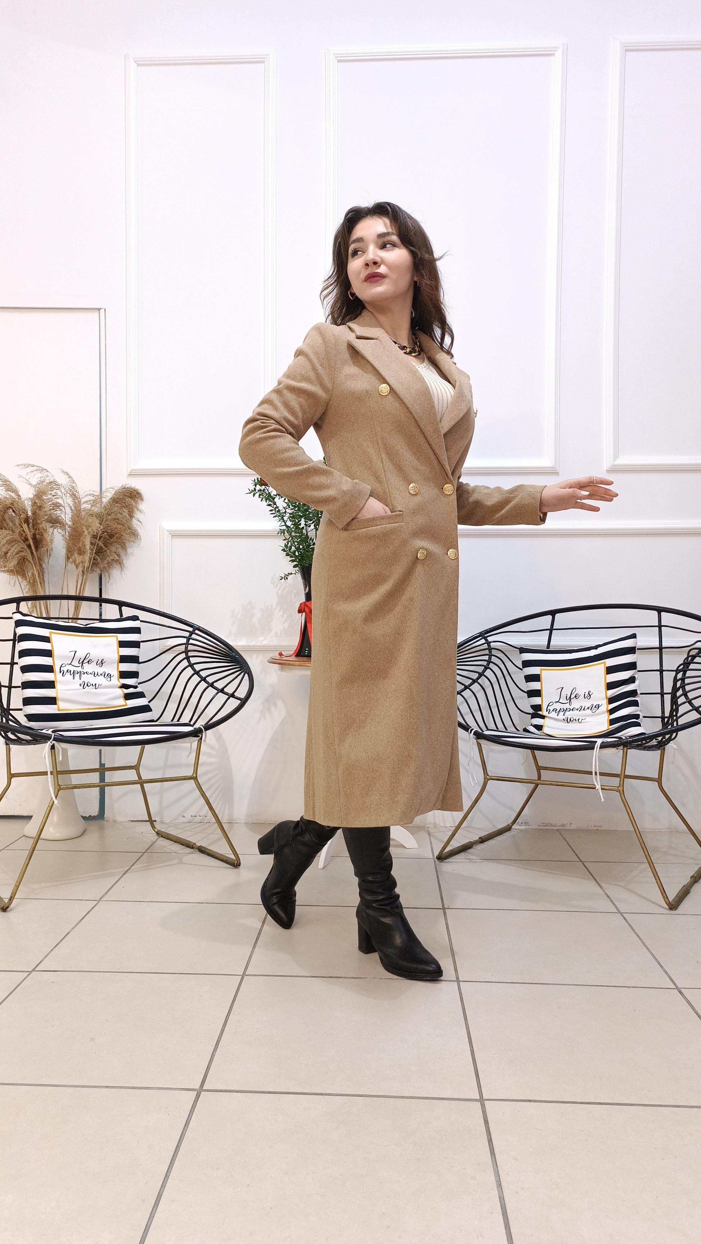Gold Düğme Detaylı Premium Kaşe Kaban