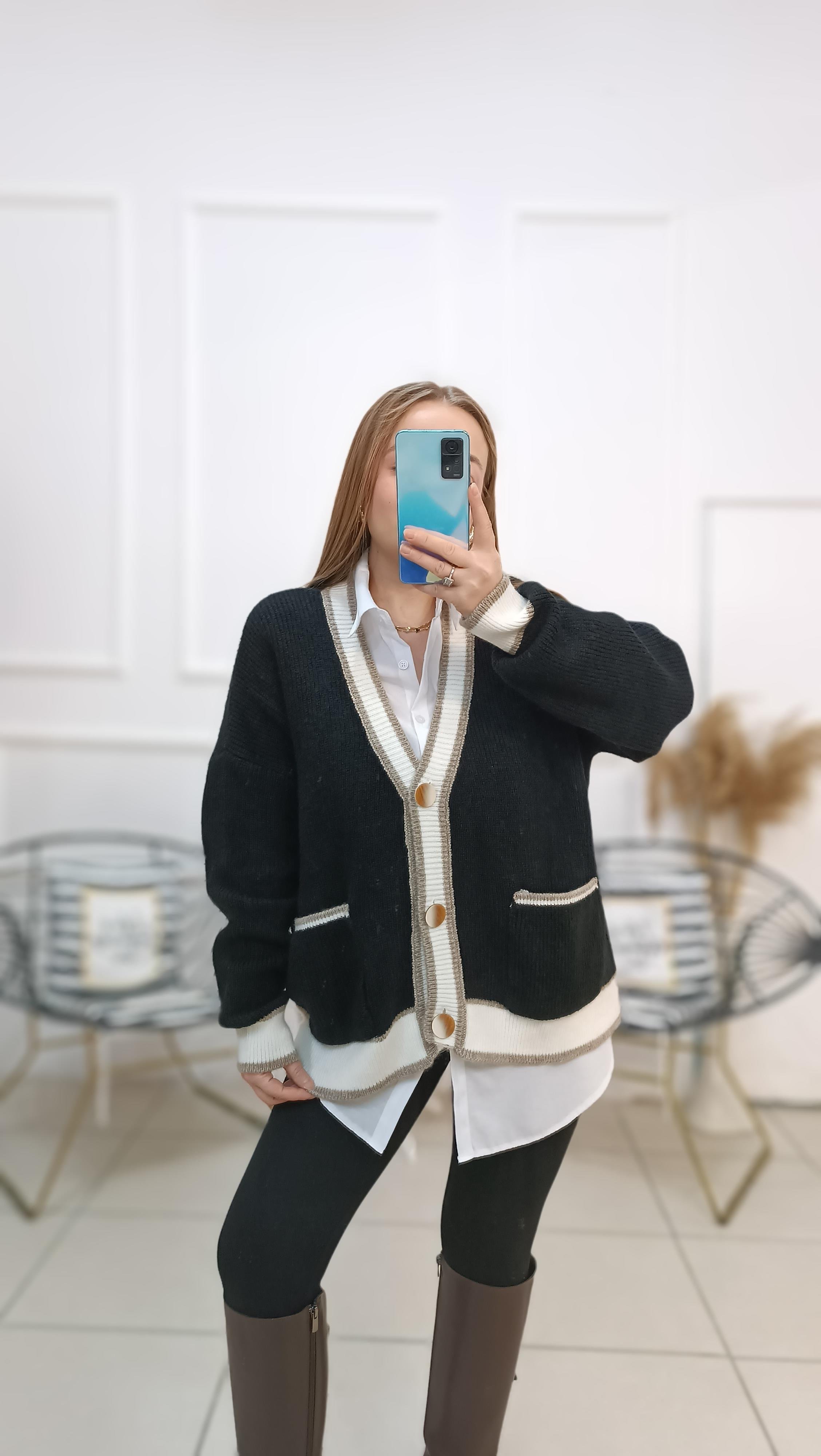 İki Yanı Cepli Oversize Triko Hırka