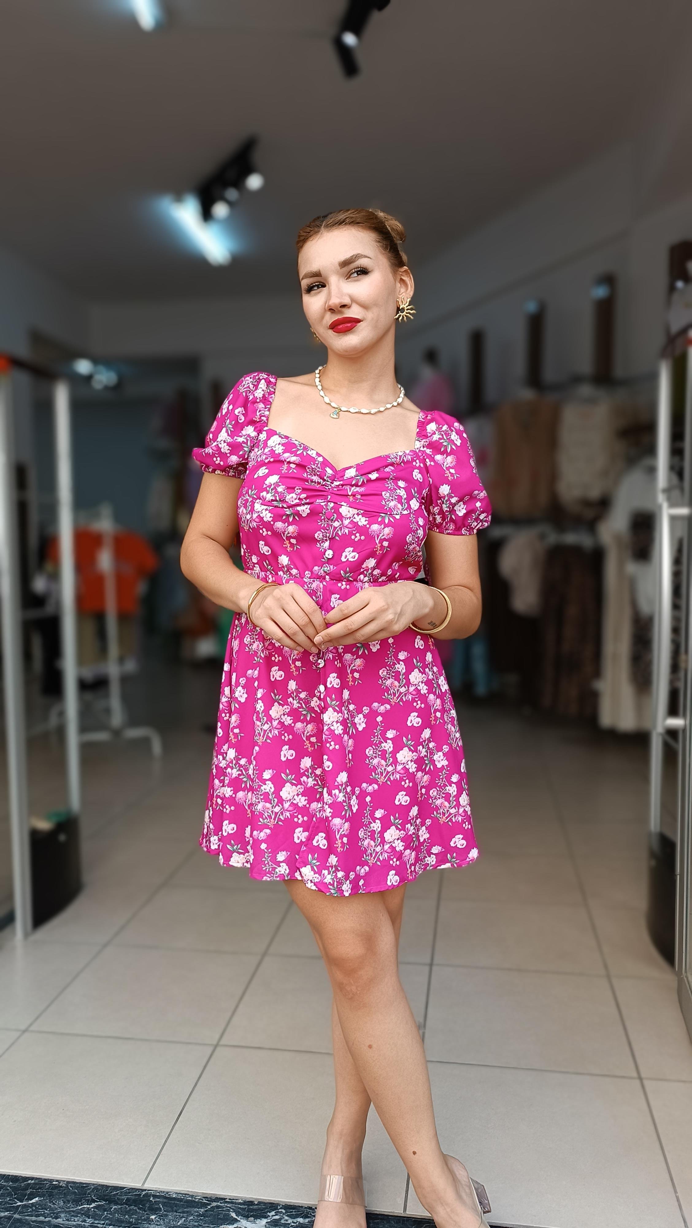 Kalp Yaka Karpuz Kollu Çiçek Desen Elbise