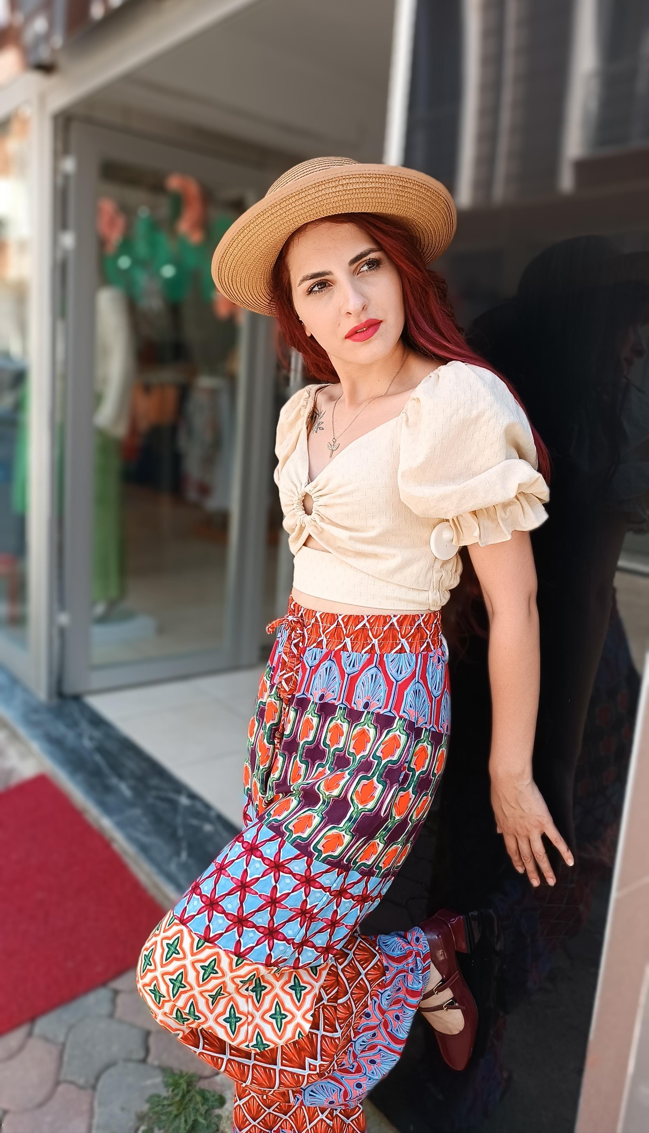 Karpuz Kol Bel Kısmı Şerit Detaylı Crop Bluz