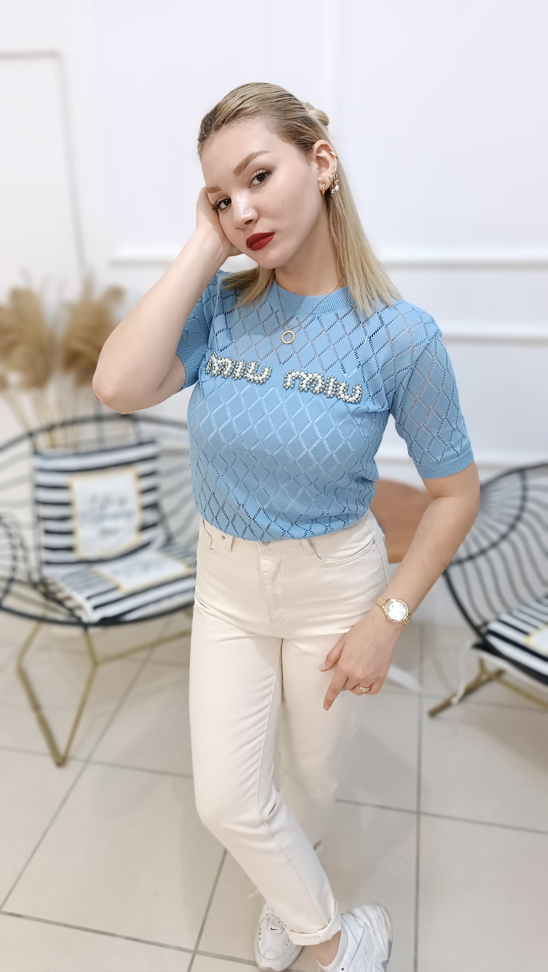 Miu Miu Taş ve İnci İşlemeli Ajurlu Bluz