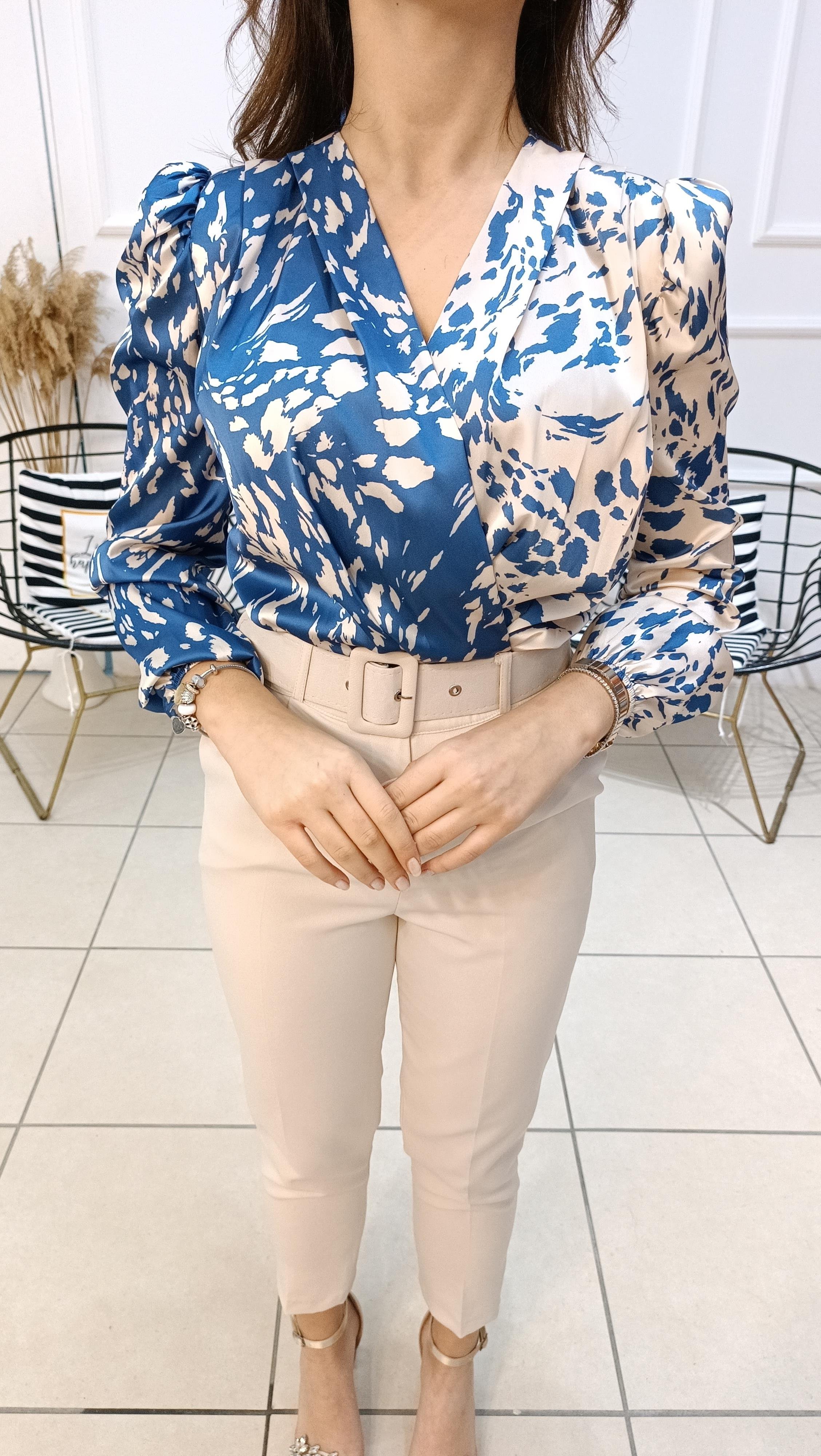 Omuzları Vatka Detaylı Bodysuit