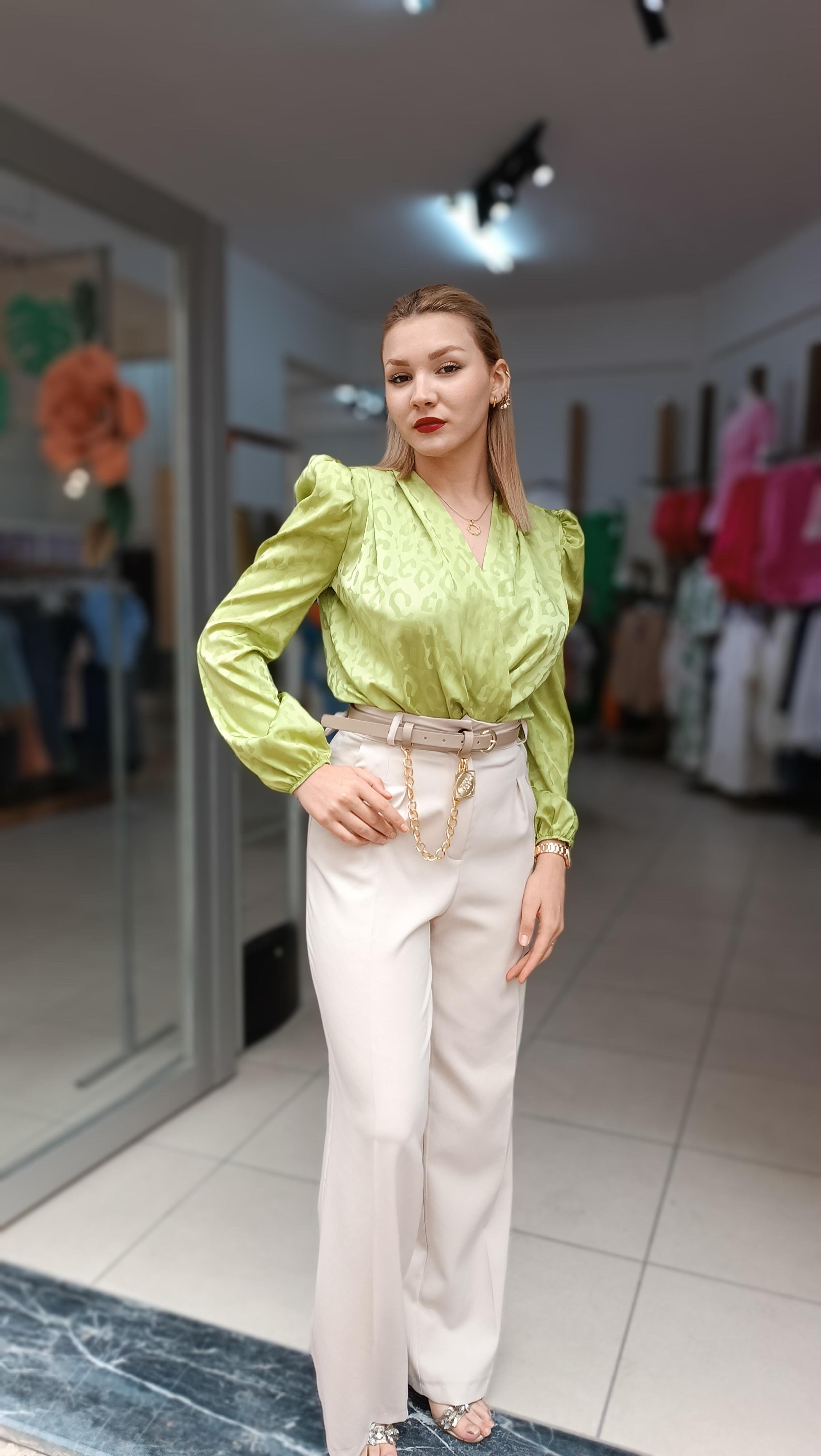 Omuzları Vatkalı Premium Kalite Saten Bodysuit