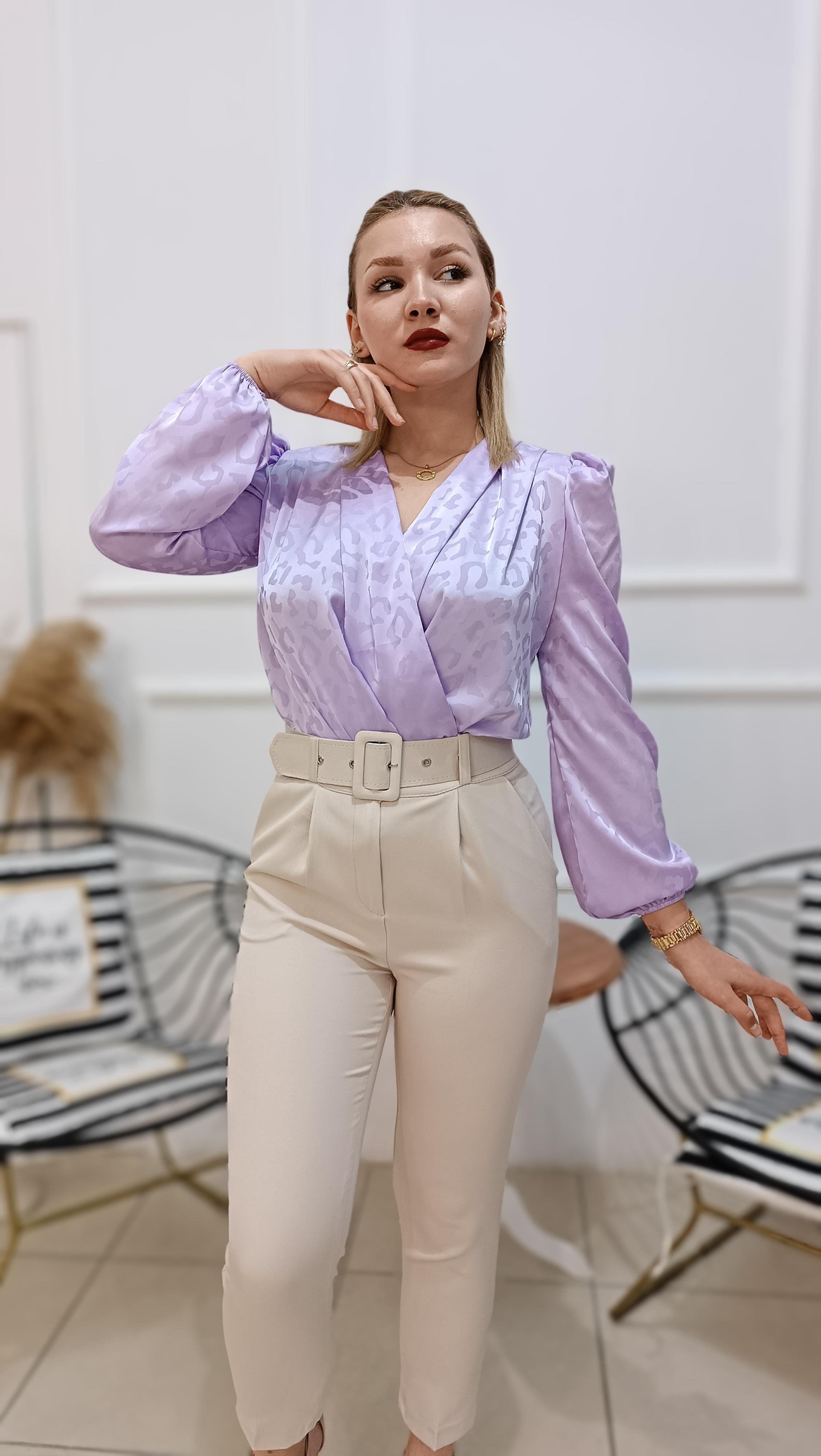 Omuzları Vatkalı Premium Kalite Saten Bodysuit