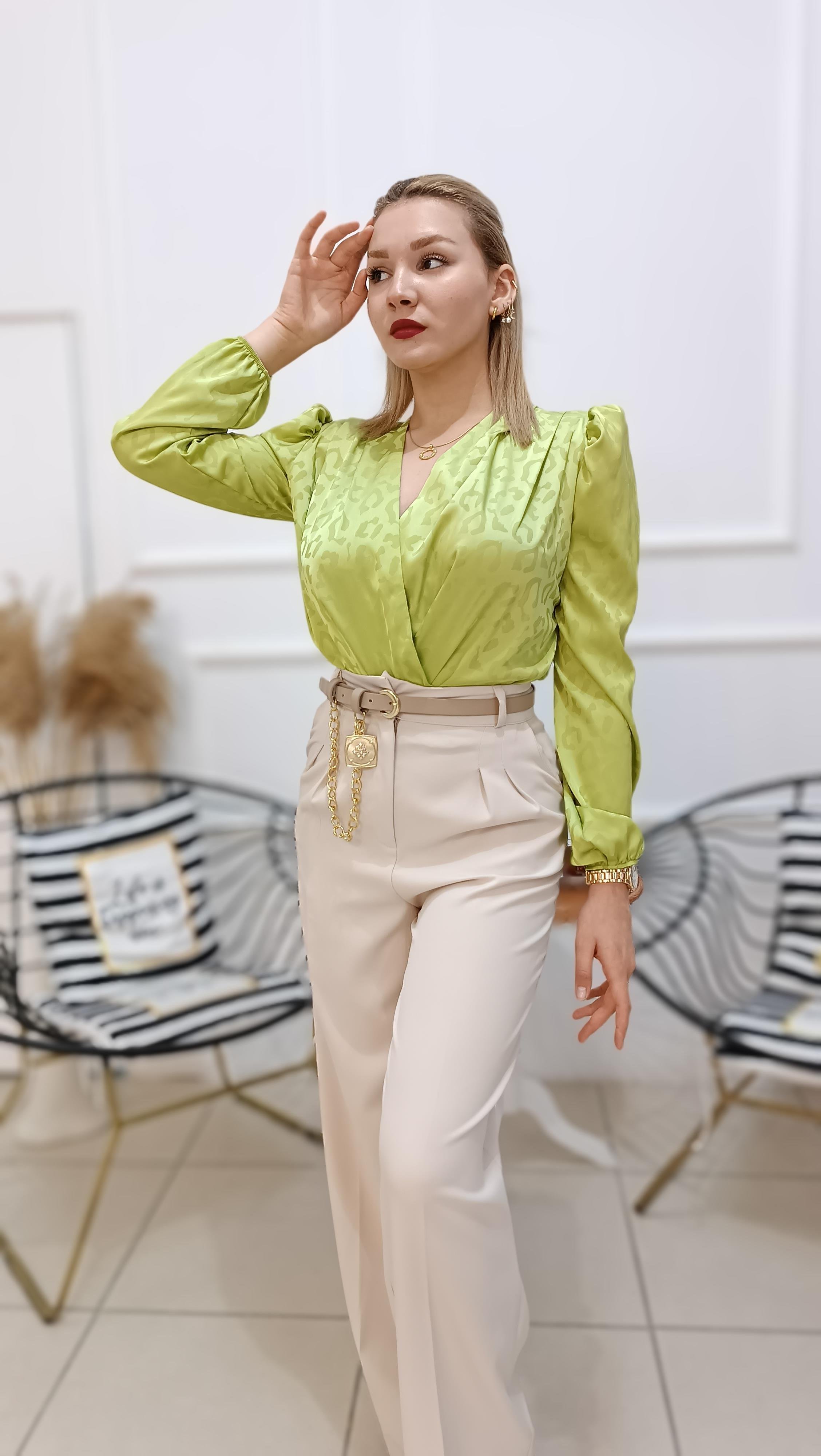Omuzları Vatkalı Premium Kalite Saten Bodysuit