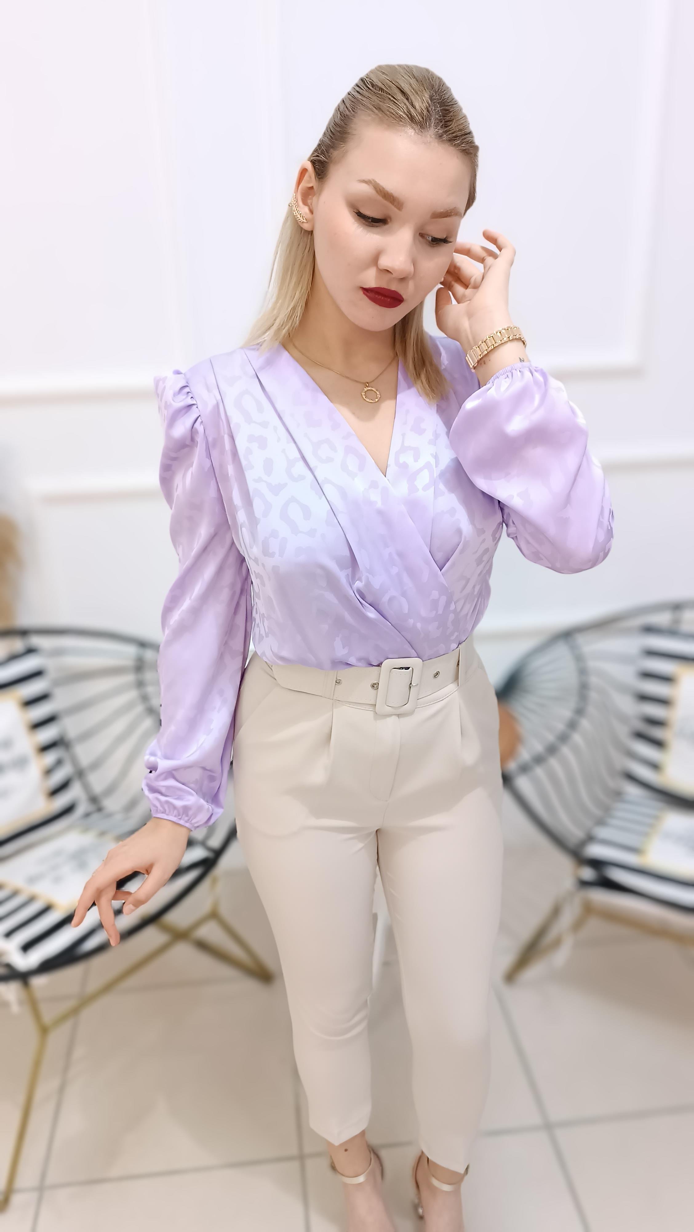 Omuzları Vatkalı Premium Kalite Saten Bodysuit
