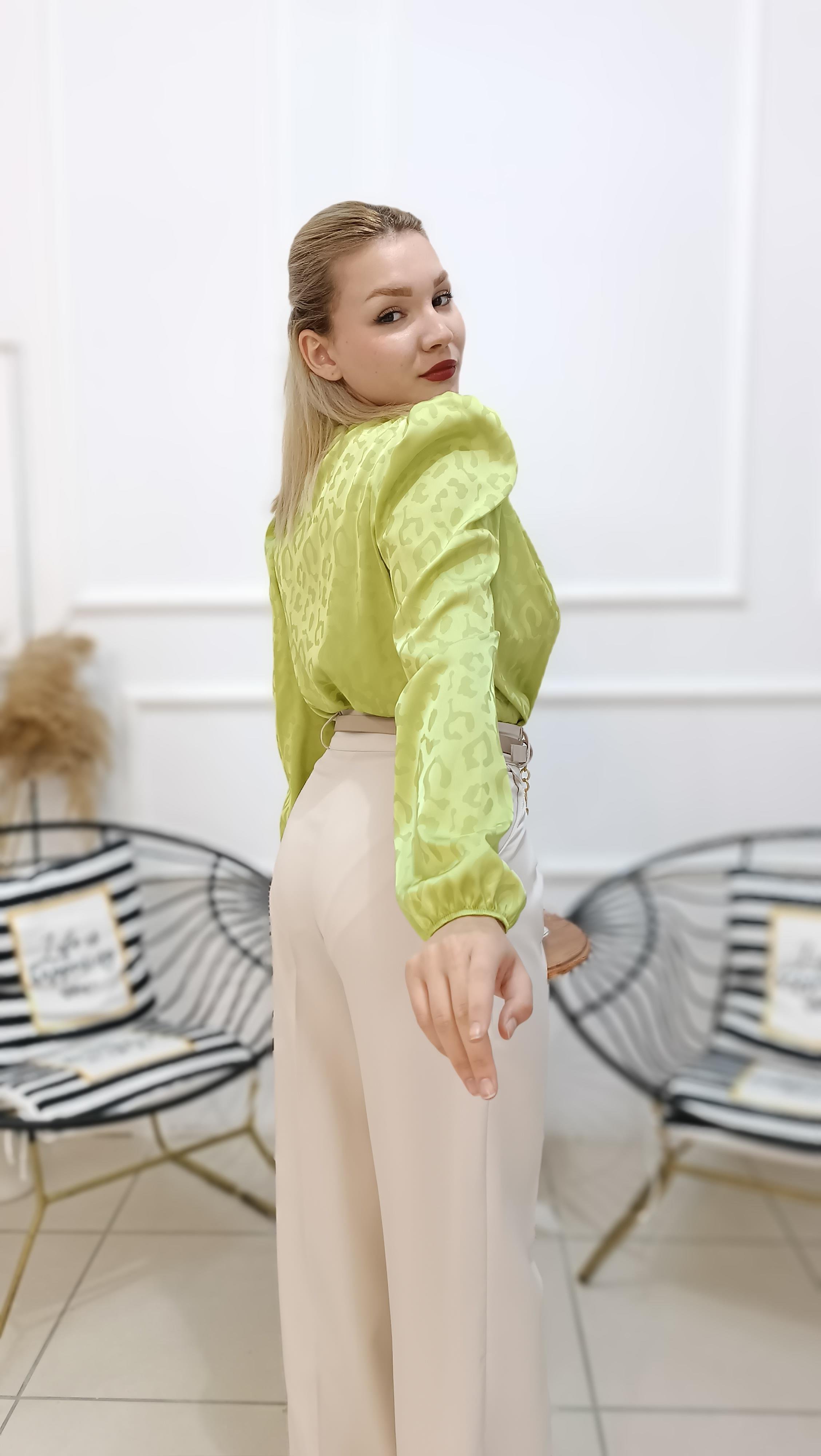 Omuzları Vatkalı Premium Kalite Saten Bodysuit