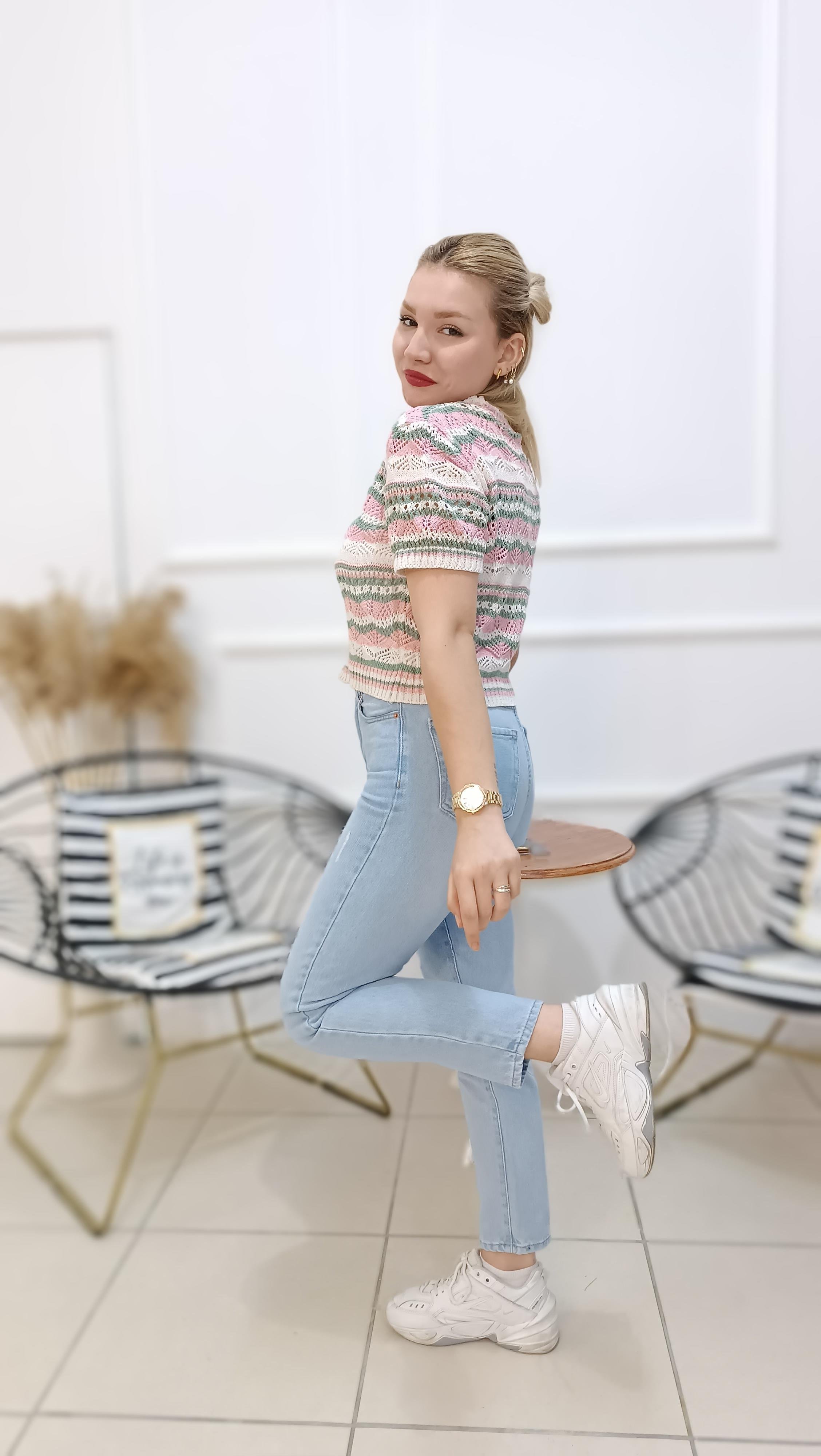 Soft Renk Geçişli Ajurlu Vintage Bluz