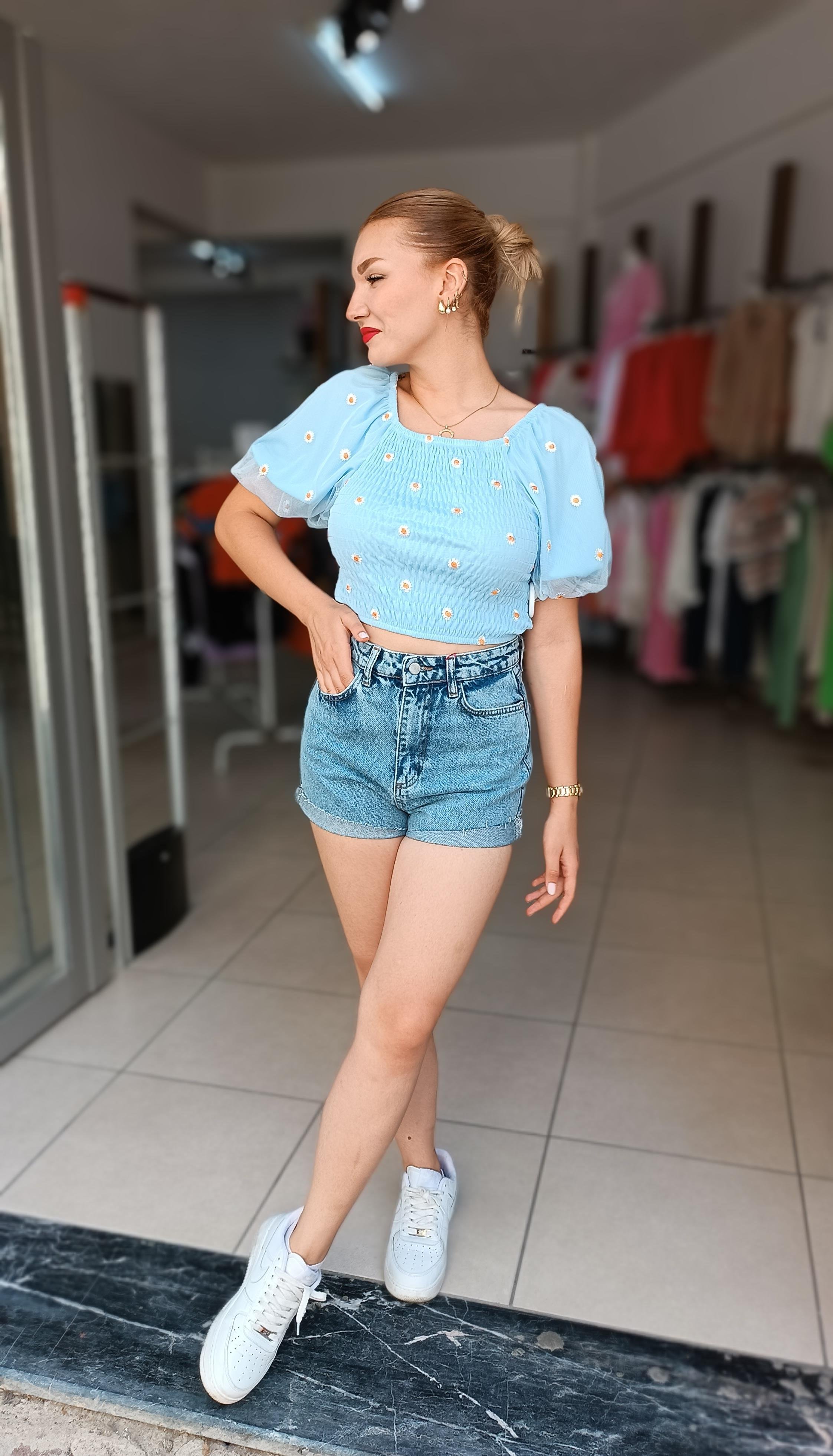 Yüksek Bel İki Yanı Cepli Denim Şort