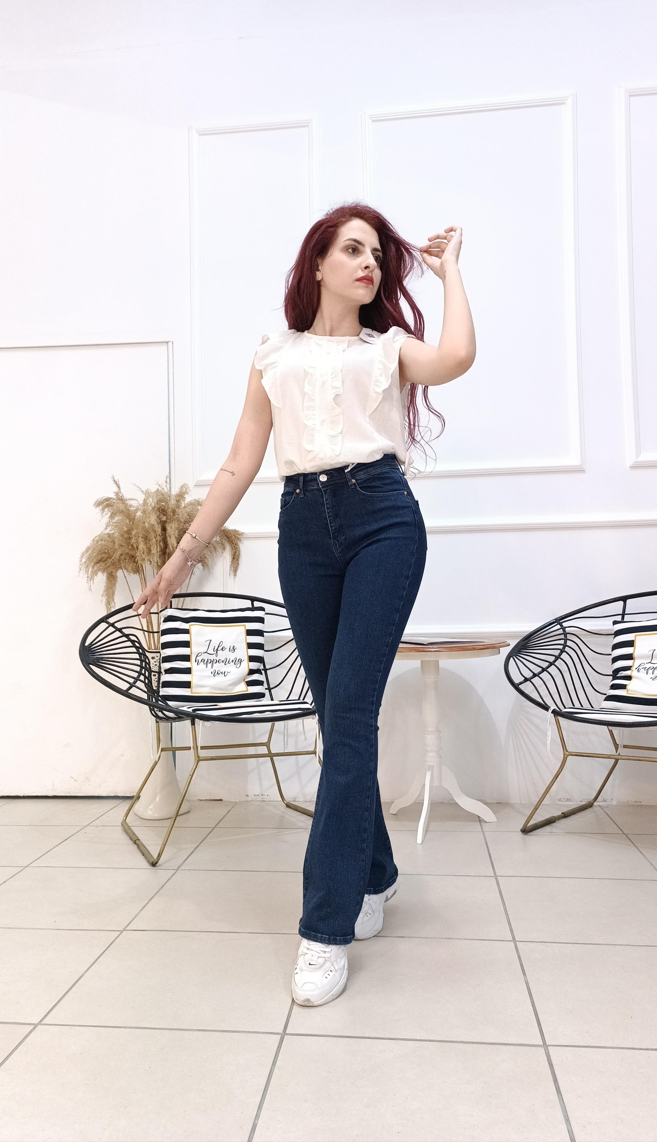 Yüksek Bel Likralı İspanyol Paça Jean