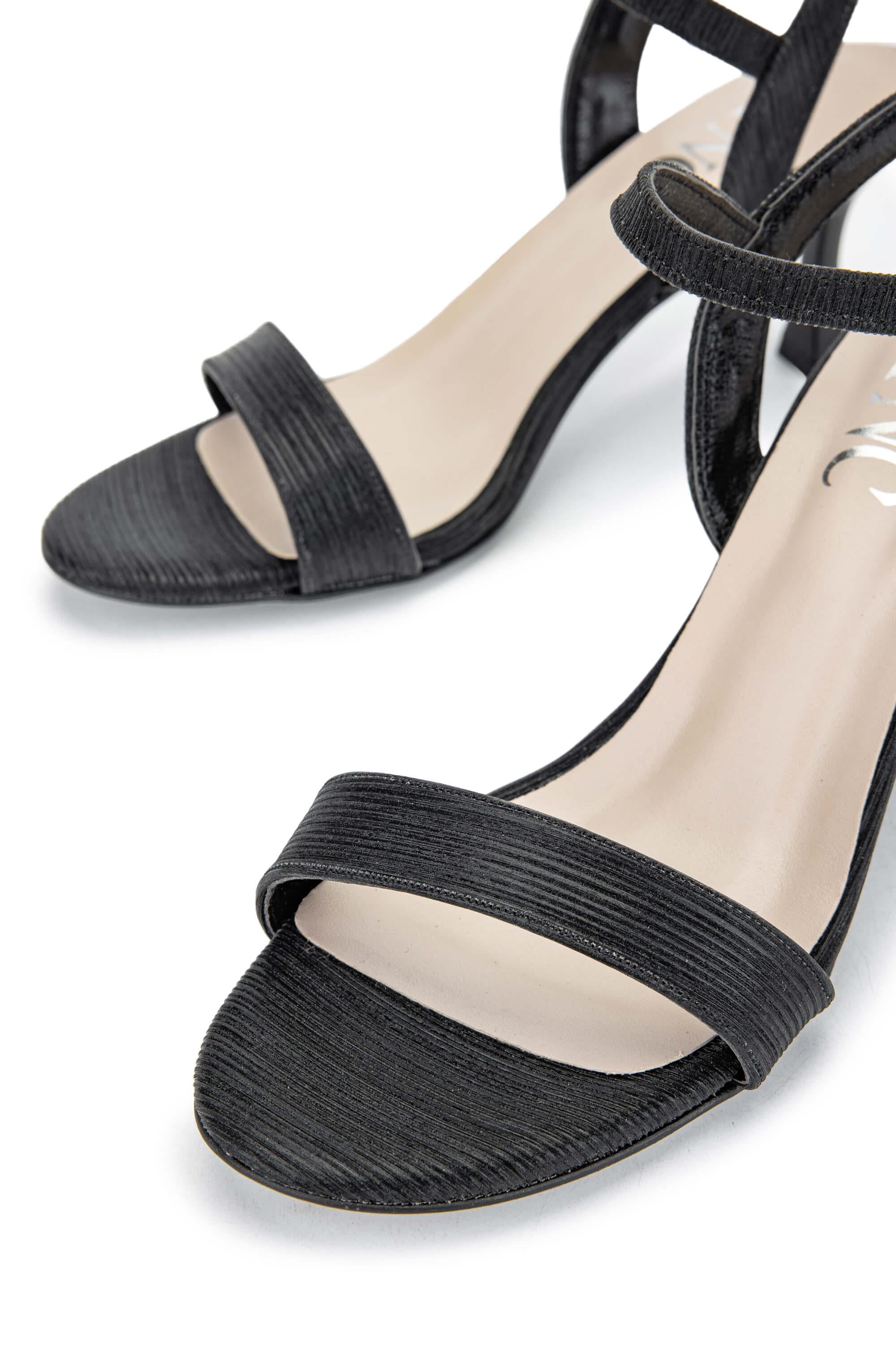 Tamer Tanca Yeşil Tamer Tanca Vegan Kadın Topuklu Sandalet