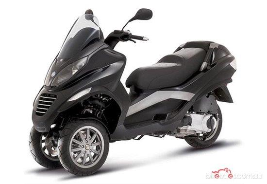 Pıaggıo Mp3 250 120/70-12x2 130/70-12 Tournee Lastik Set