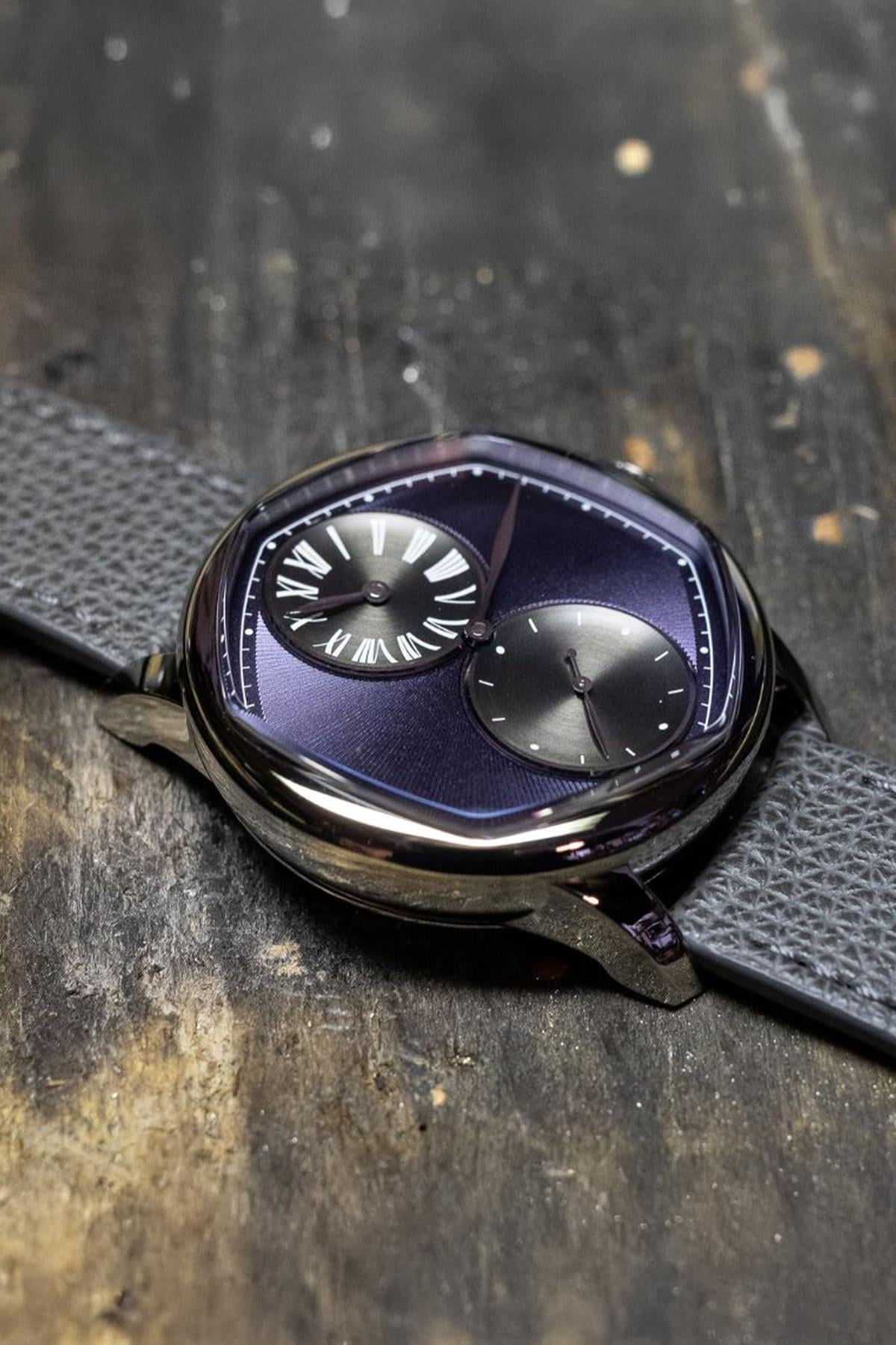 Le Régulateur Louis Erard X Cédric Johner Mauve