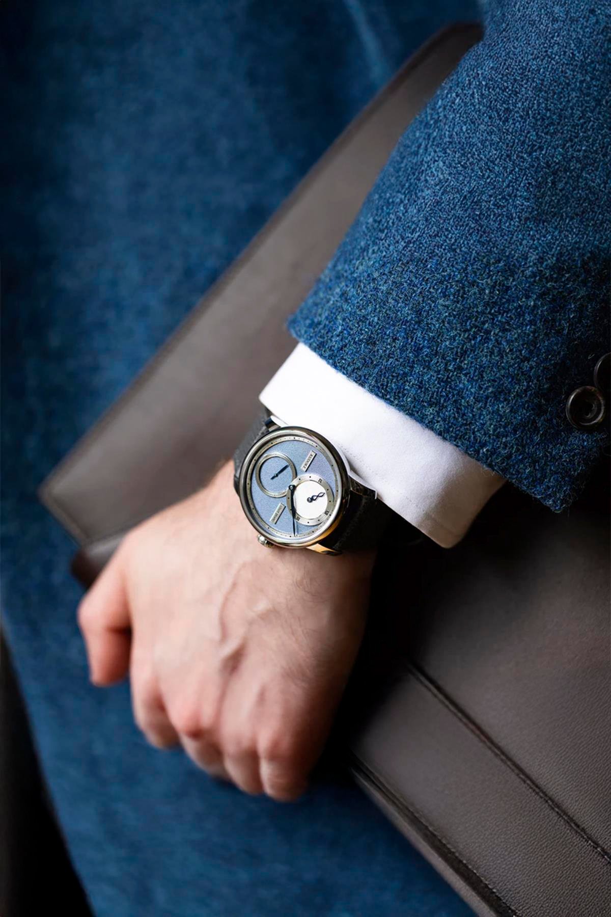 Le Régulateur Louis Erard X Kudoke Light Blue