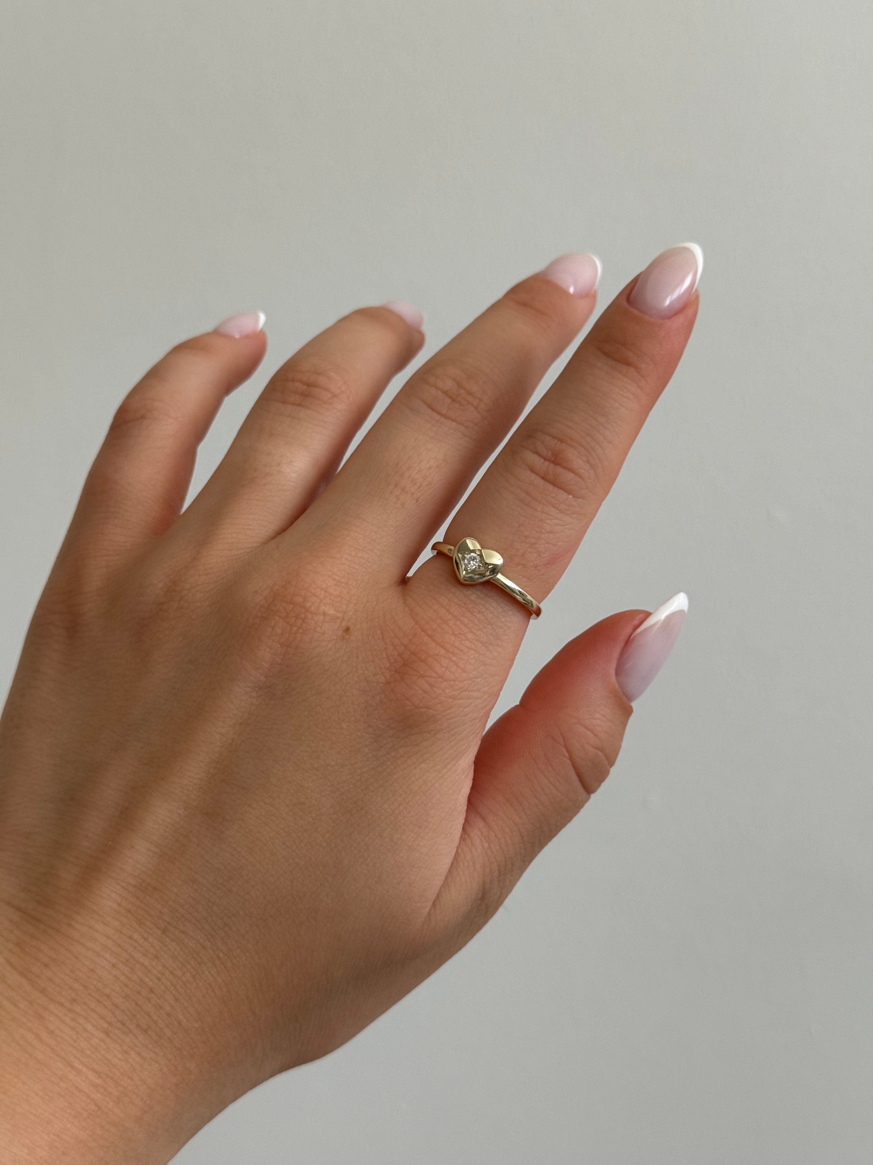 925 Gümüş | Taşlı Minimal Kalp Yüzük